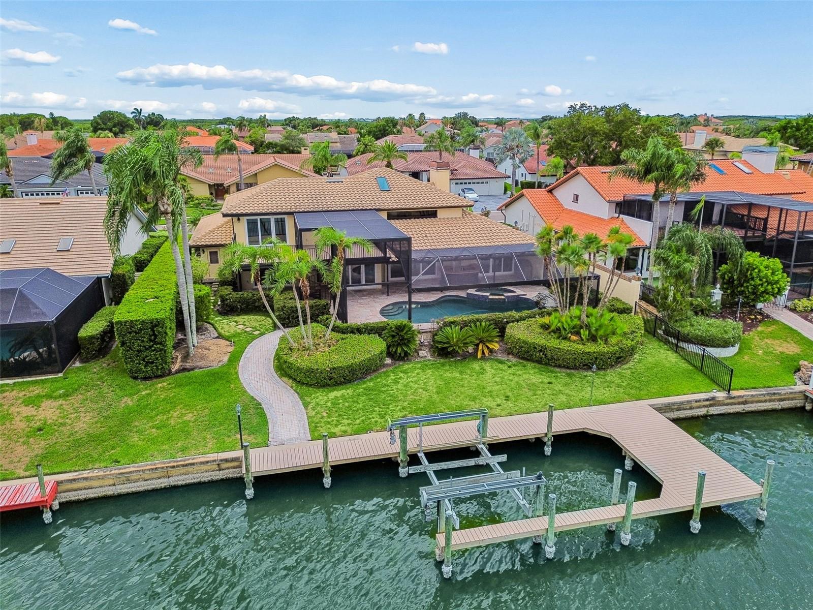 BAYPORT VILLAGE - Residential