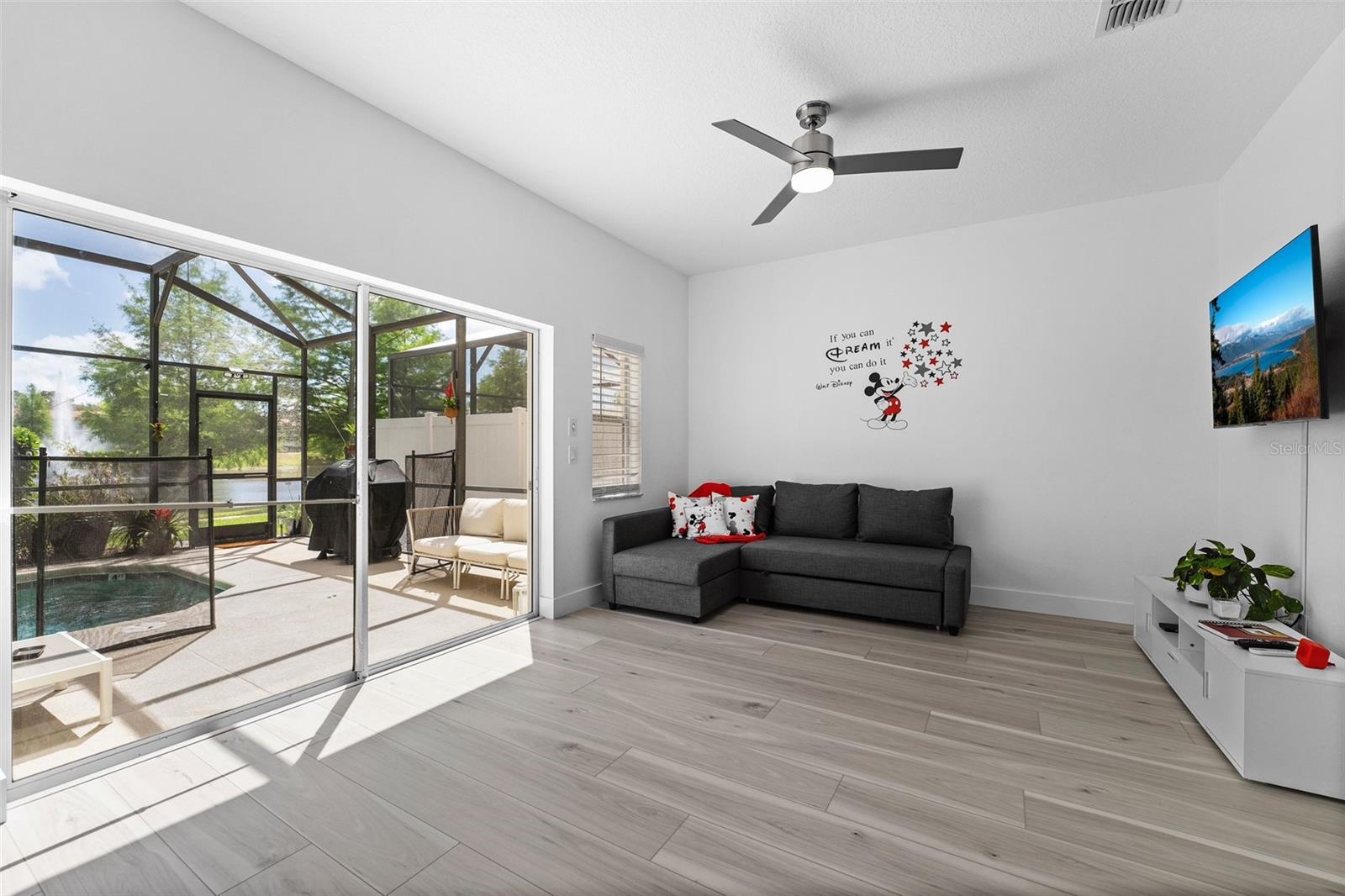 ENCANTADA PH 01 - Residential