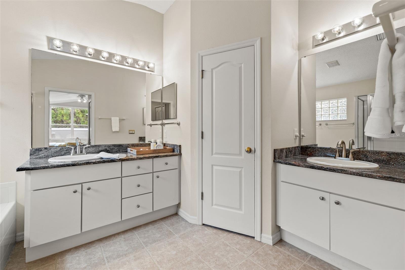 VILLAROSA PH F - Residential