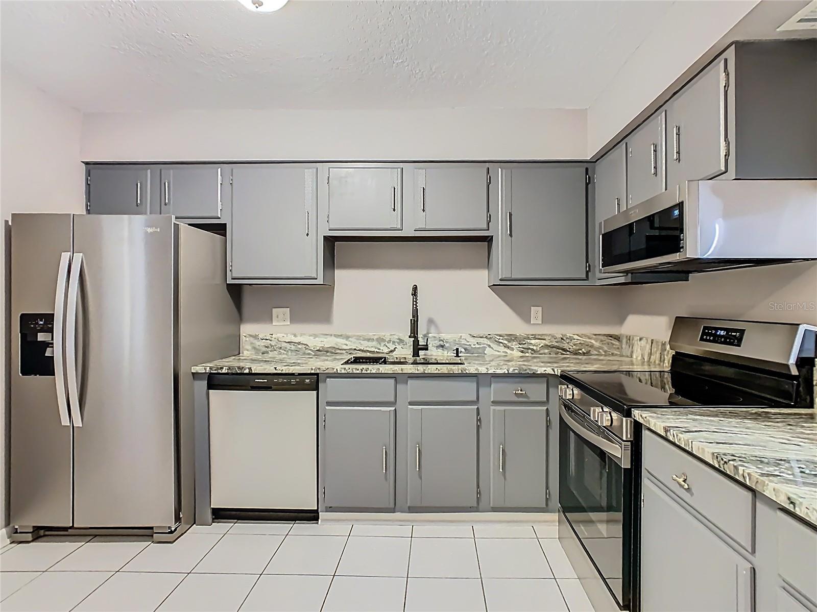 LAKE WALES VILLAGE CONDO - Residential
