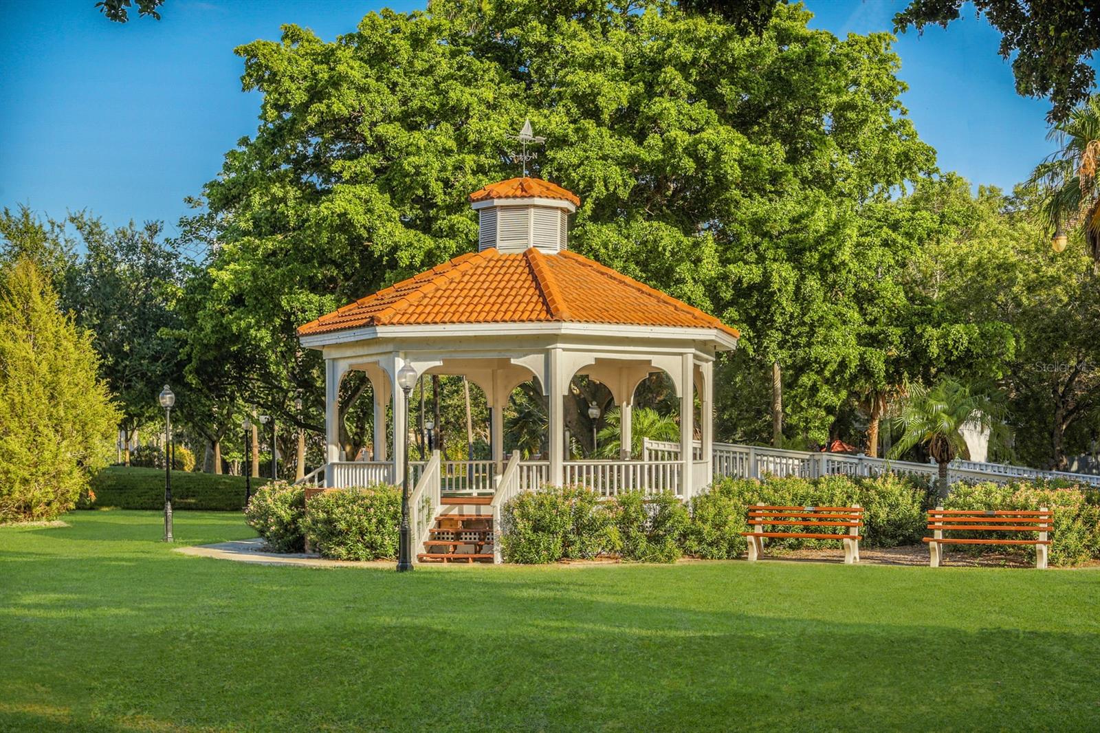 STONEYWOOD COVE - Residential Lease