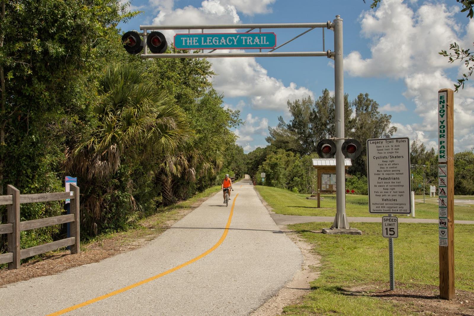 STONEYWOOD COVE - Residential Lease