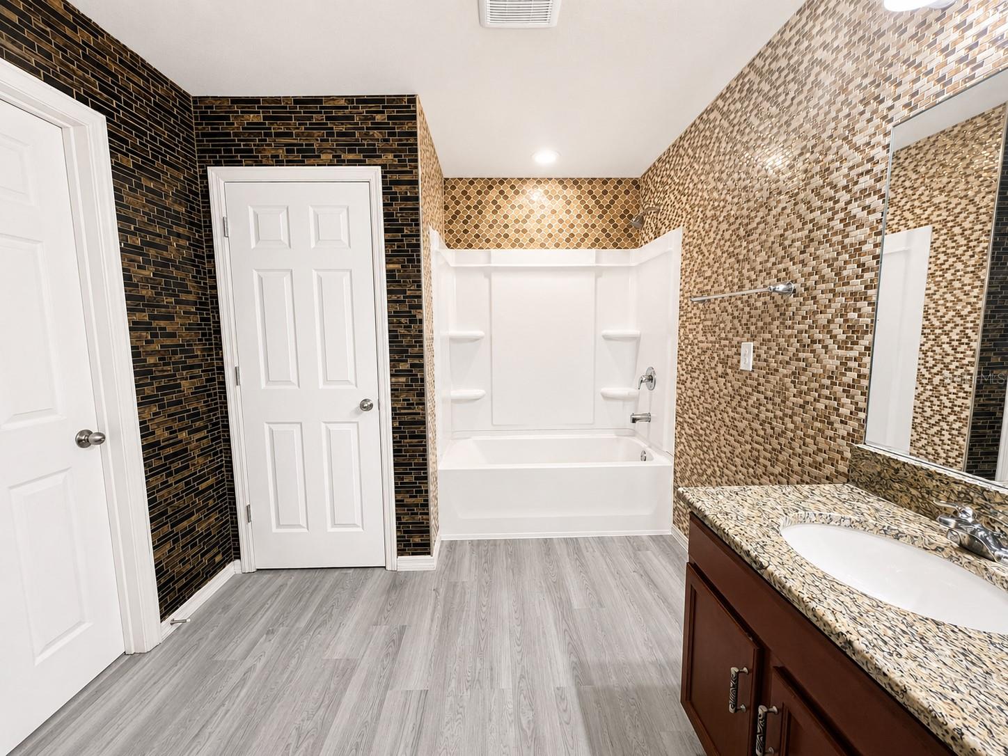 FREEDOM RIDGE - Residential