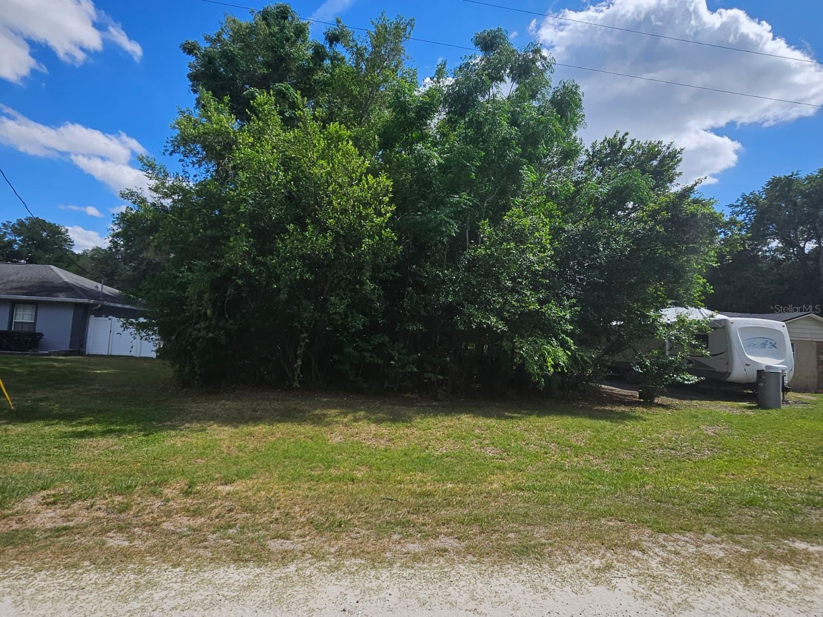 BELLEVIEW HEIGHTS ESTATE - Land