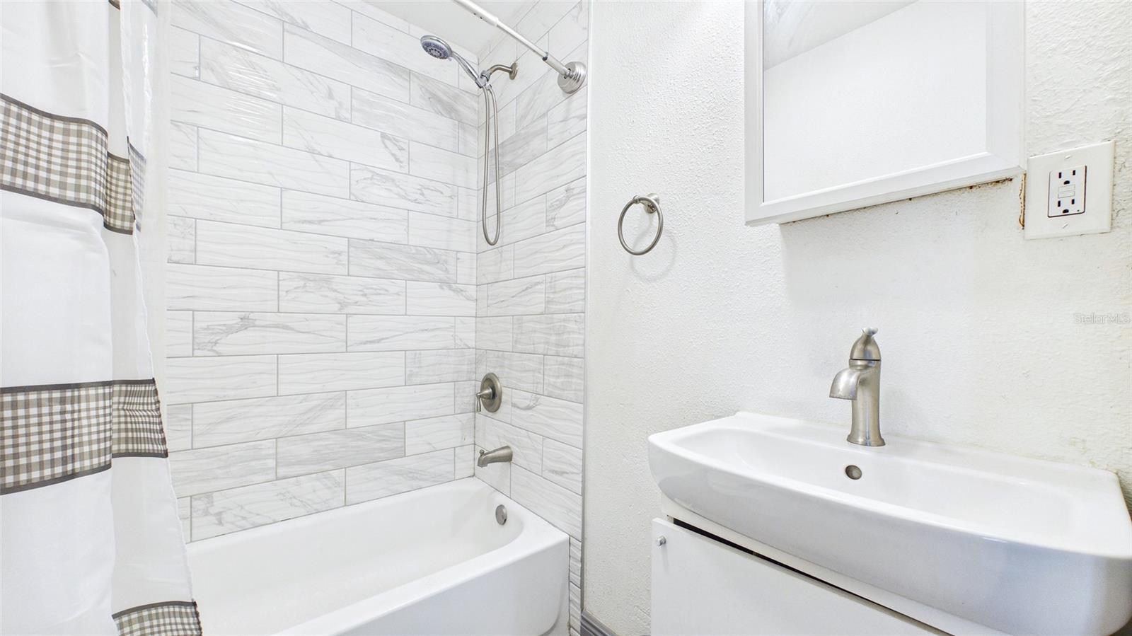 PINELLAS PARK - Residential