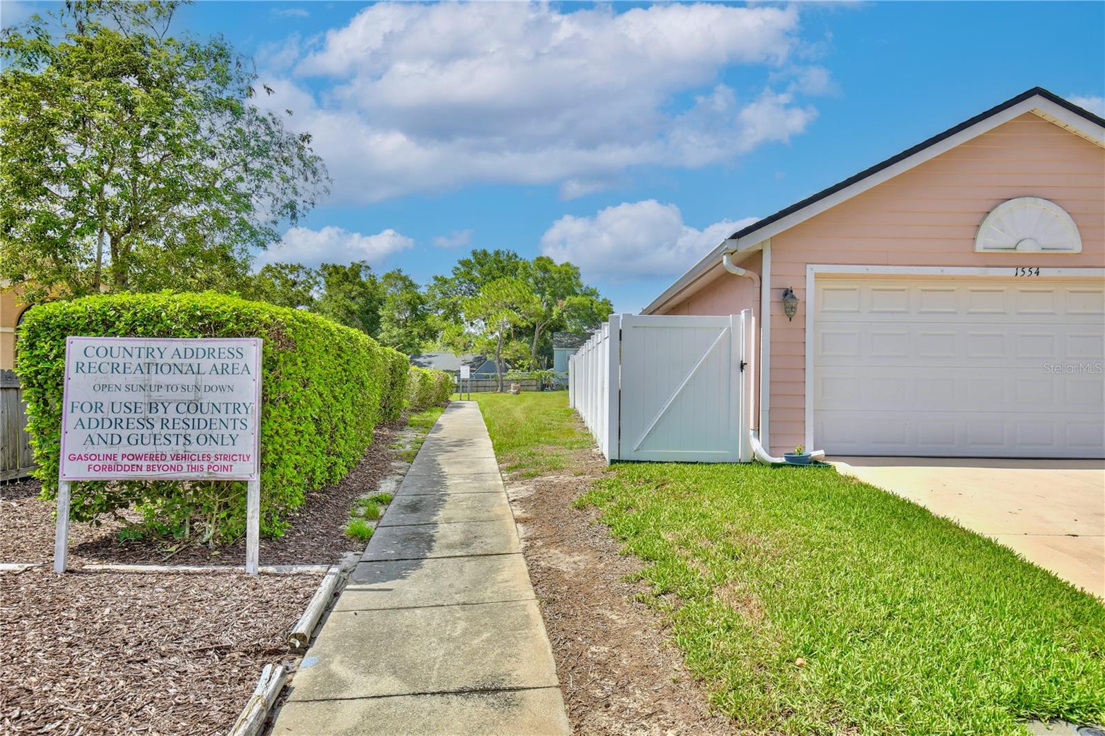 COUNTRY ADDRESS - Residential