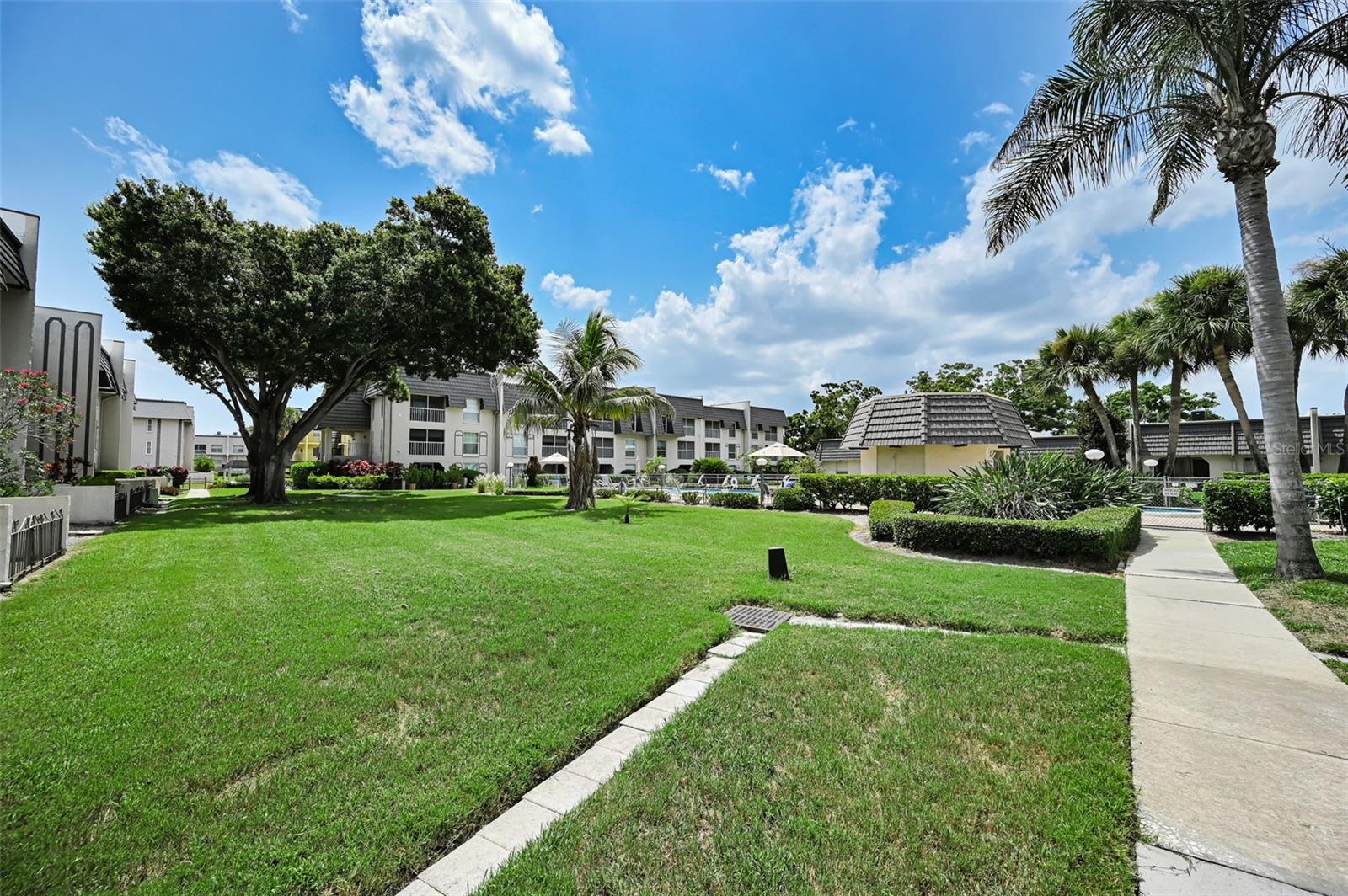 CORDOVA GREENS CONDO - Residential