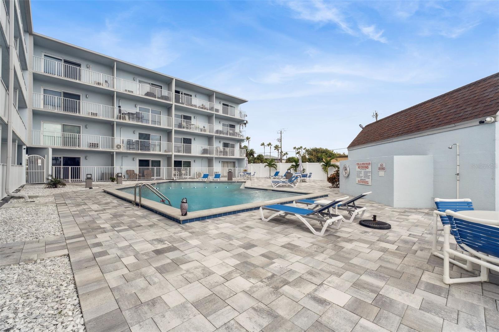 MARINERS COVE CONDO - Residential