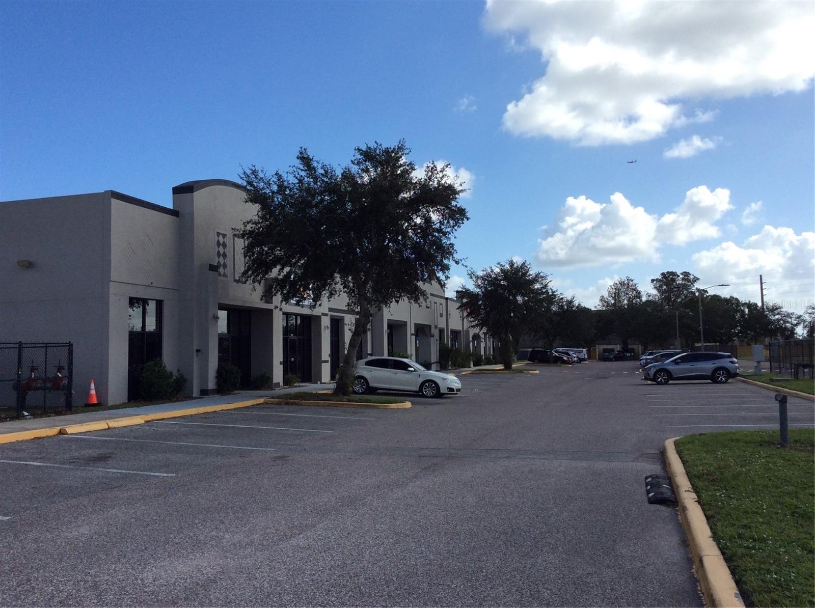 BOGGY CRK PLAZA C - Commercial Sale