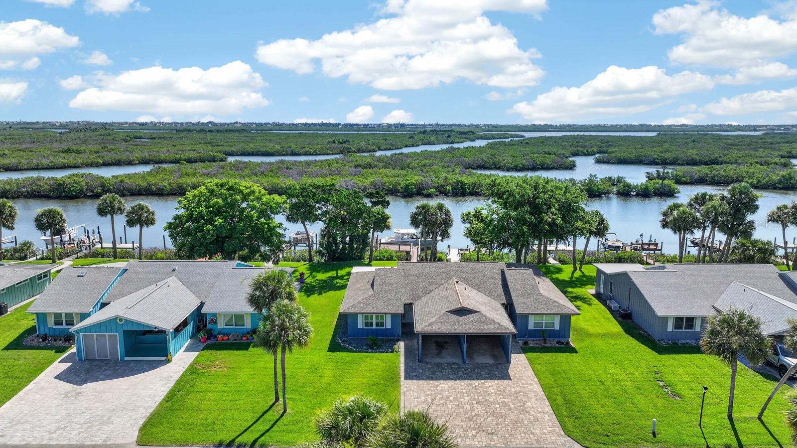 HARBOR POINT - Residential