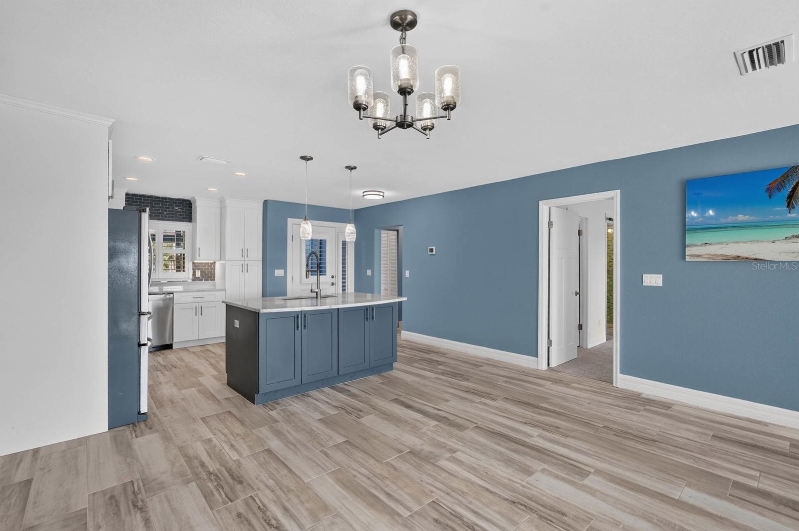 HARBOR POINT - Residential