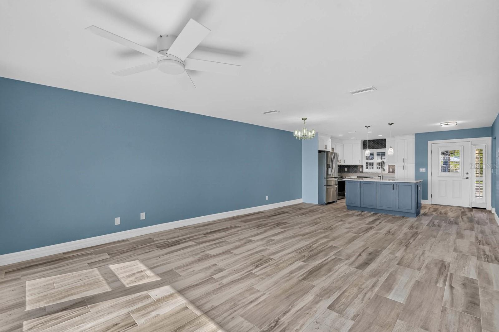 HARBOR POINT - Residential