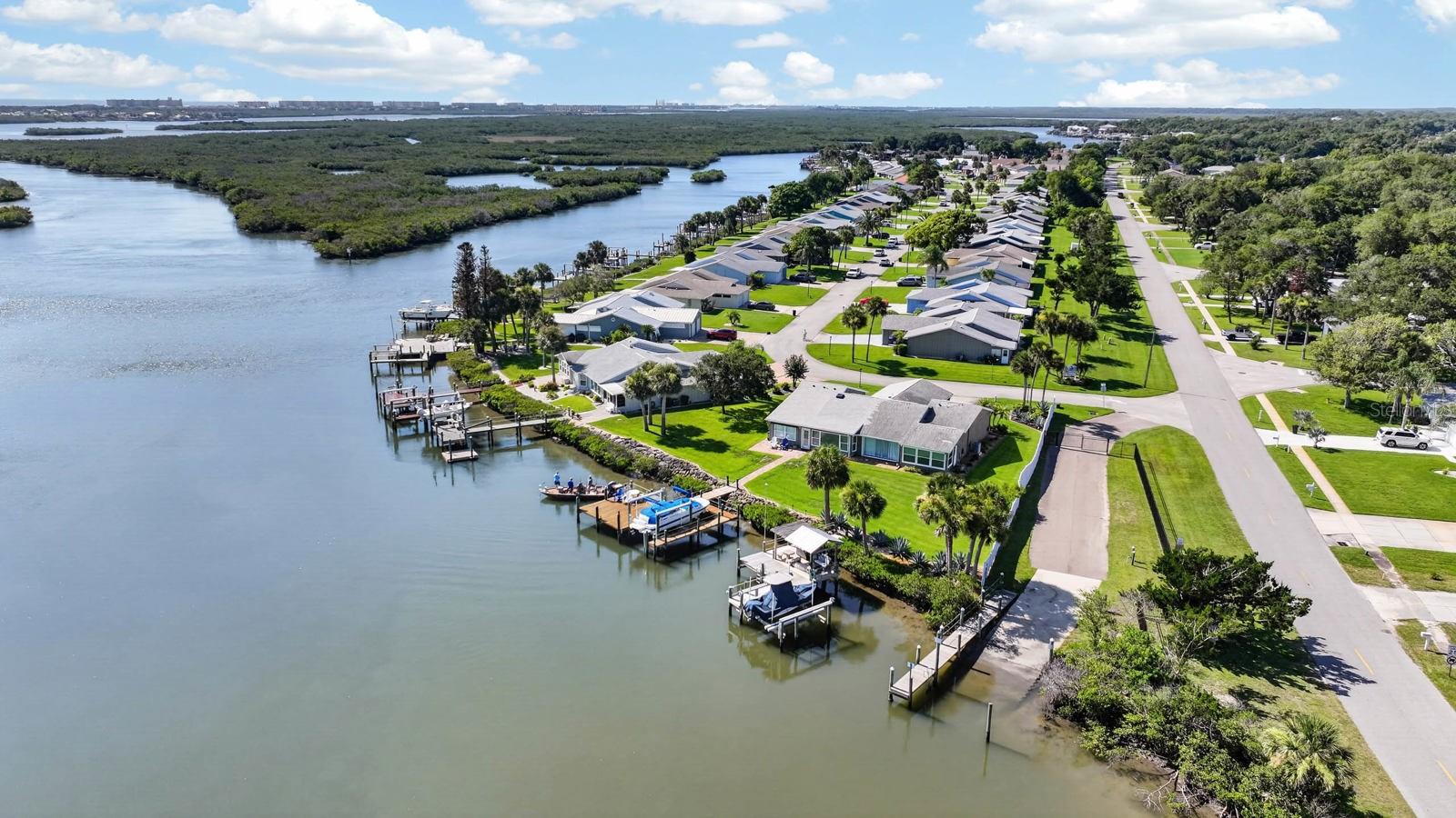 HARBOR POINT - Residential