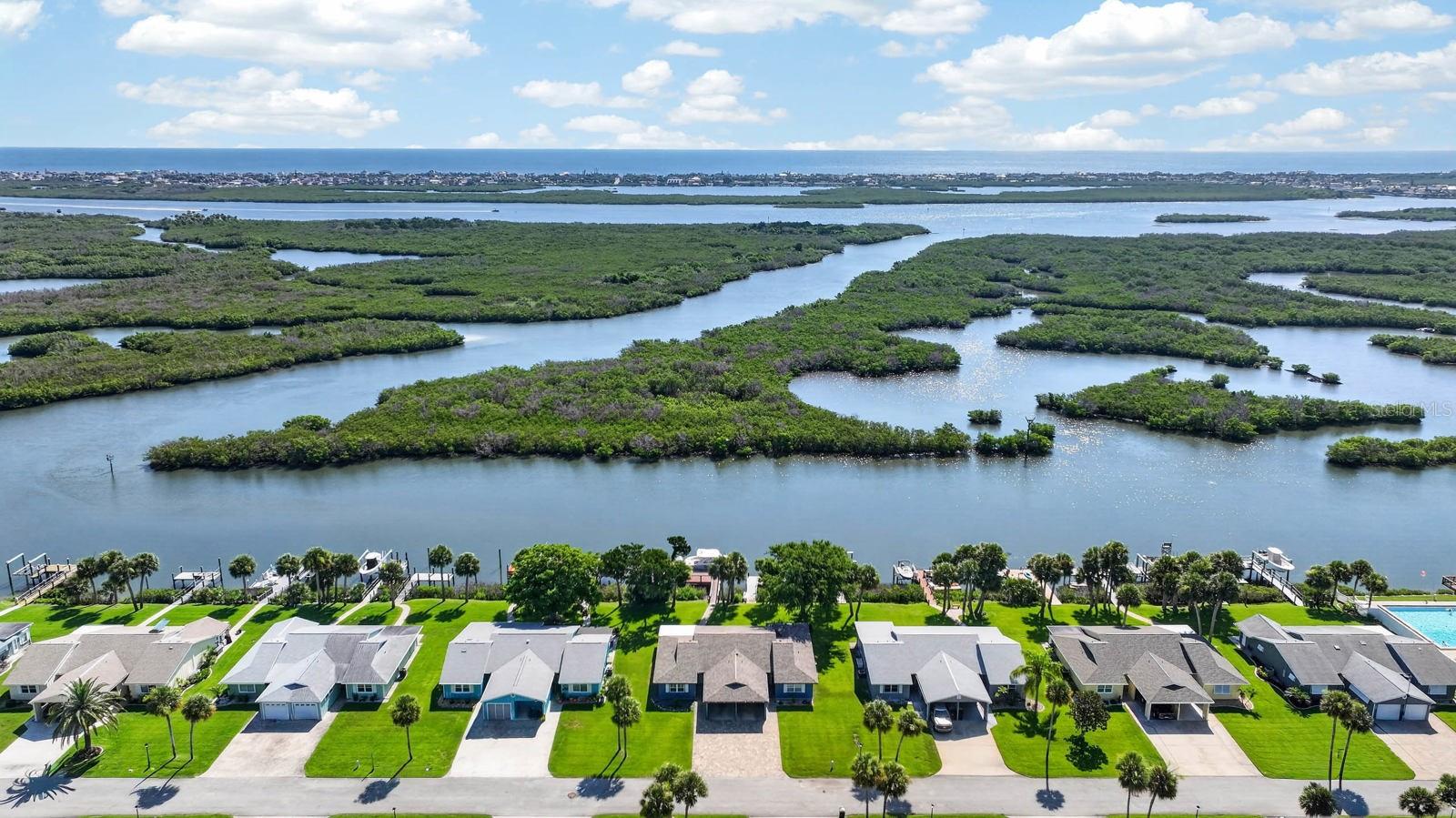 HARBOR POINT - Residential