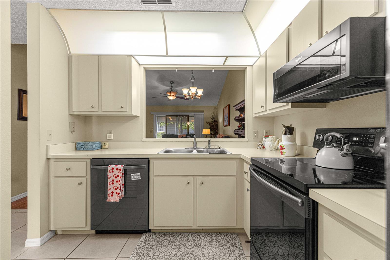WOODLAND VILLAGES - MAGNOLIA GARDEN VILLAS - Residential