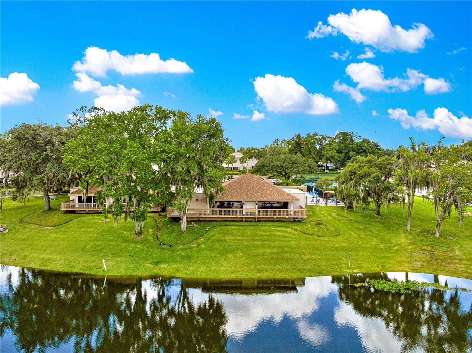 WOODLAND VILLAGES - MAGNOLIA GARDEN VILLAS - Residential