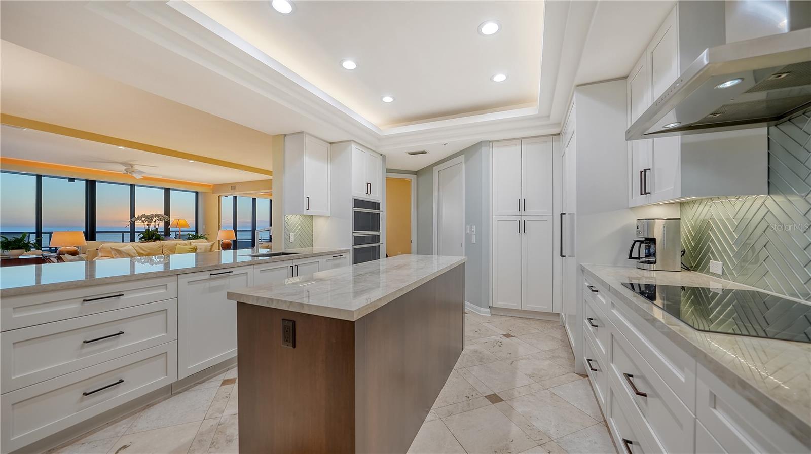 L AMBIANCE AT LONGBOAT KEY CLUB PH 02 - Residential