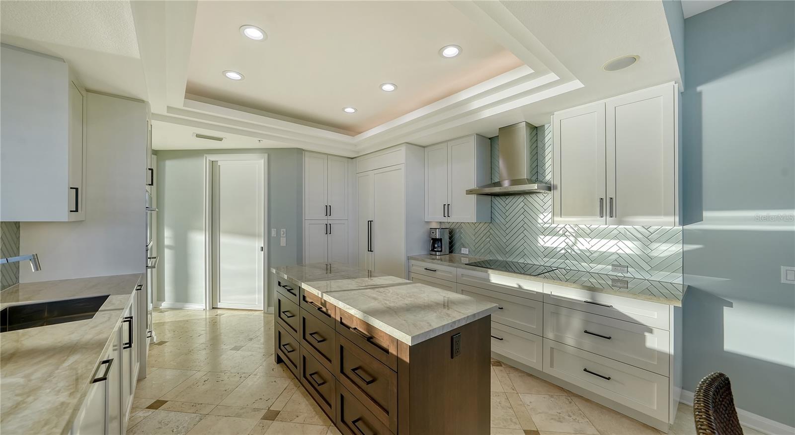 L AMBIANCE AT LONGBOAT KEY CLUB PH 02 - Residential