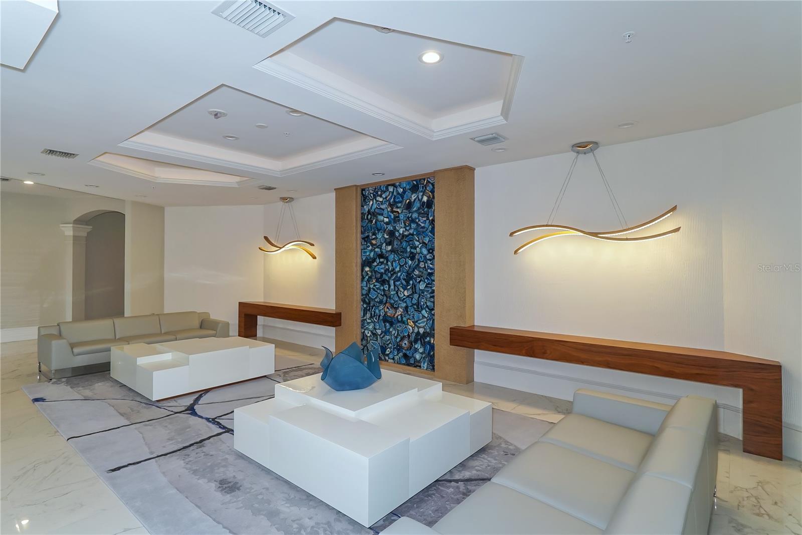L AMBIANCE AT LONGBOAT KEY CLUB PH 02 - Residential