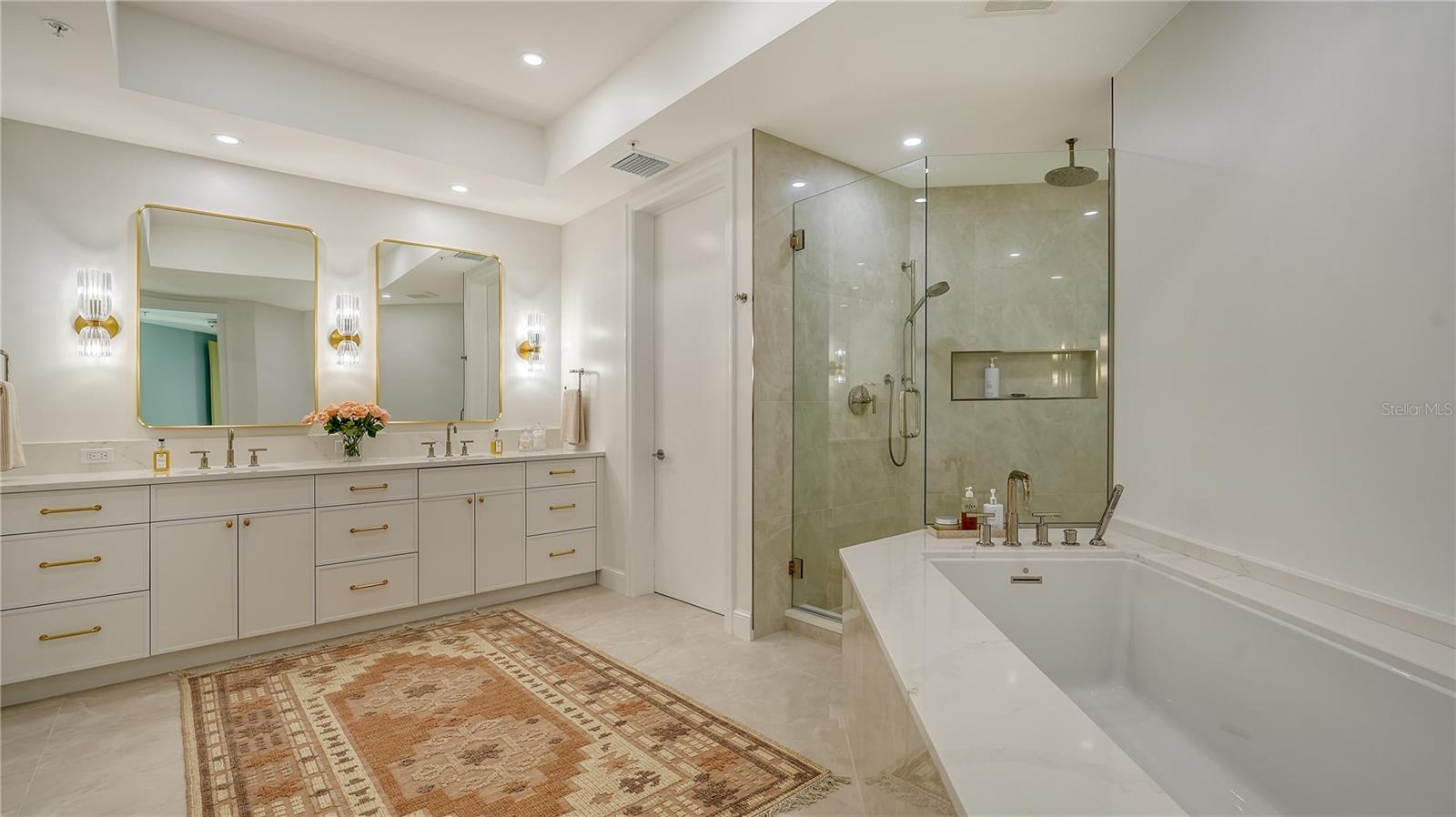 L AMBIANCE AT LONGBOAT KEY CLUB PH 02 - Residential