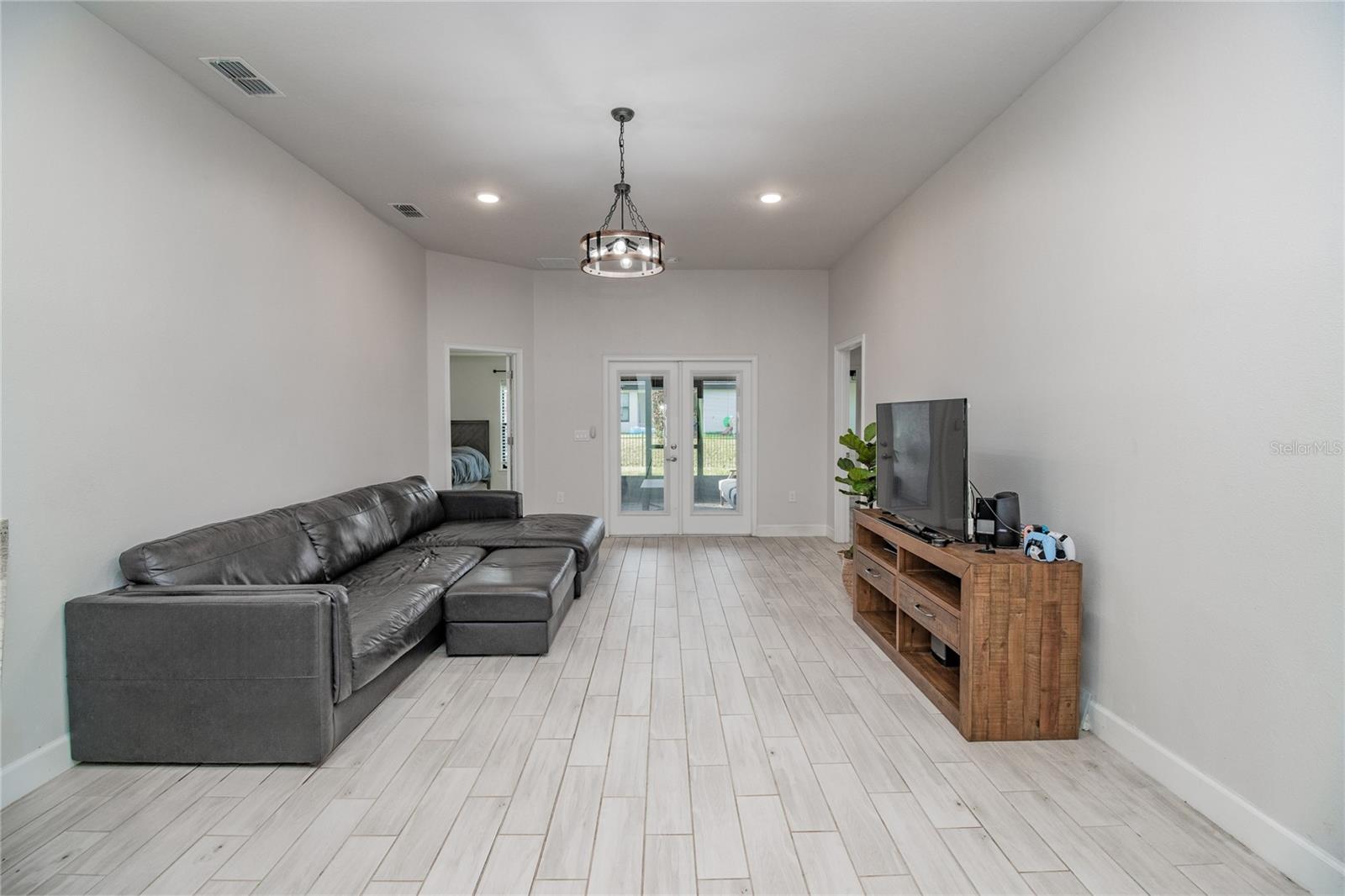LAKE JULIANA ESTATES - Residential