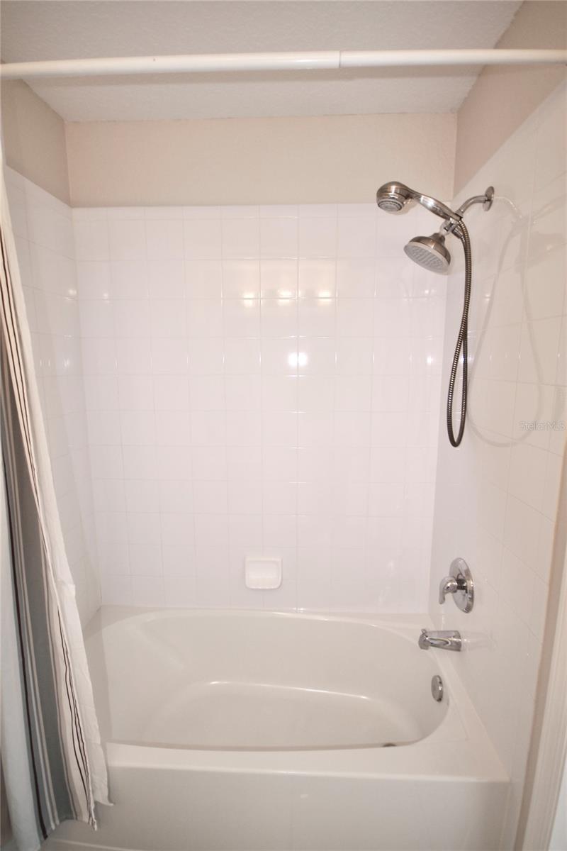 REGENCY OAKS UNIT ONE - Residential