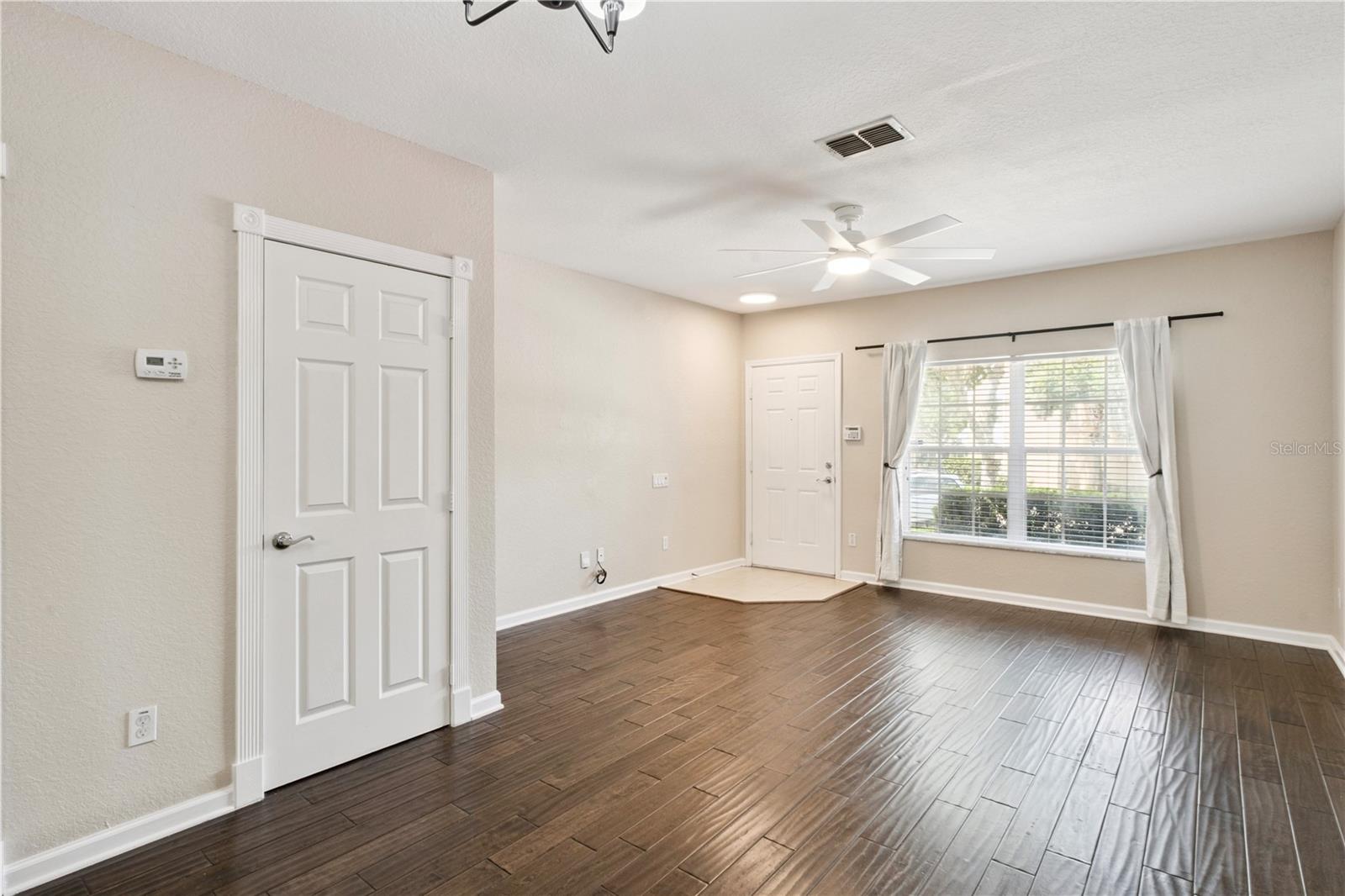 REGENCY OAKS UNIT ONE - Residential