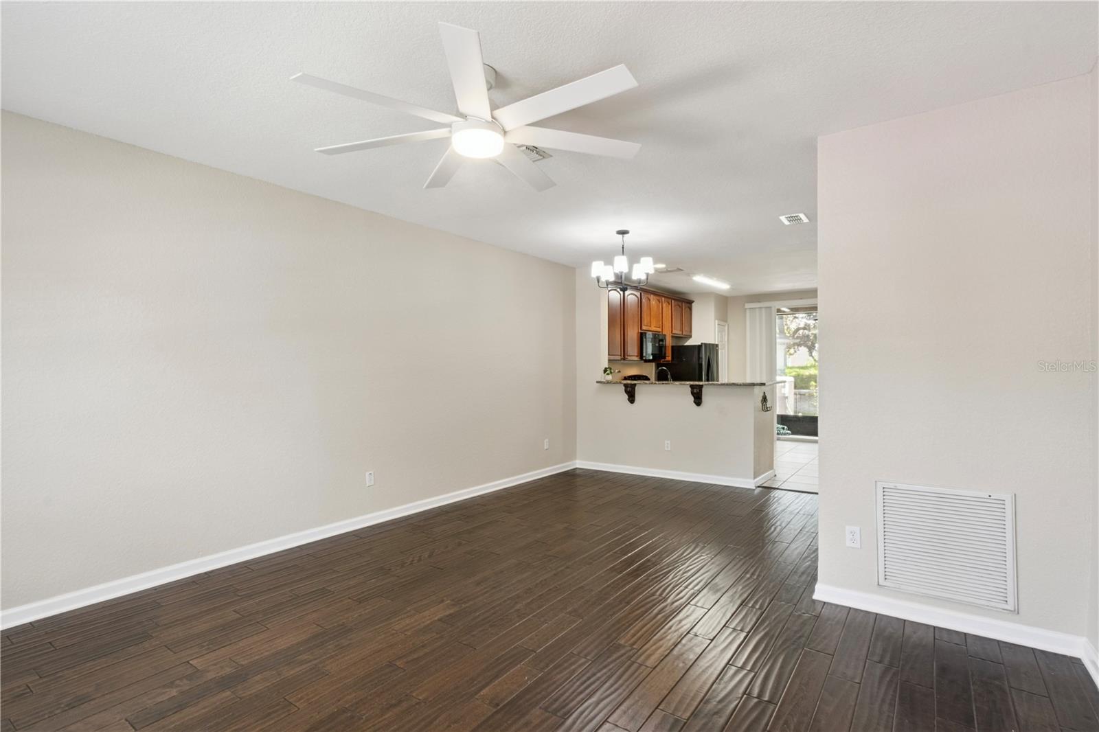 REGENCY OAKS UNIT ONE - Residential