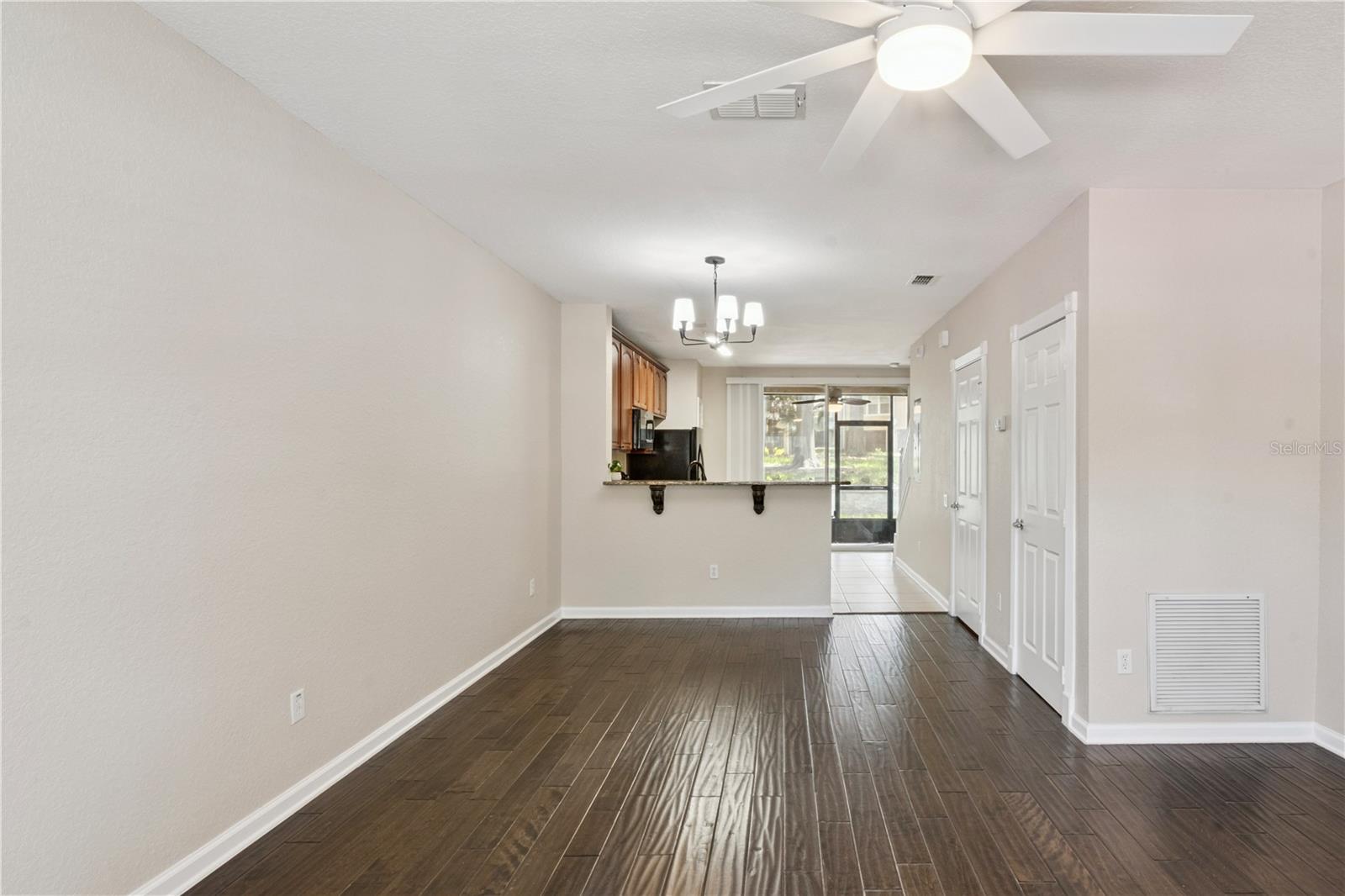 REGENCY OAKS UNIT ONE - Residential