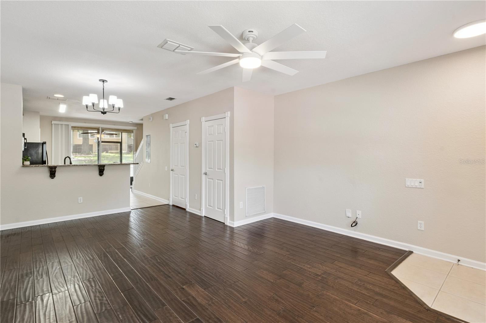 REGENCY OAKS UNIT ONE - Residential