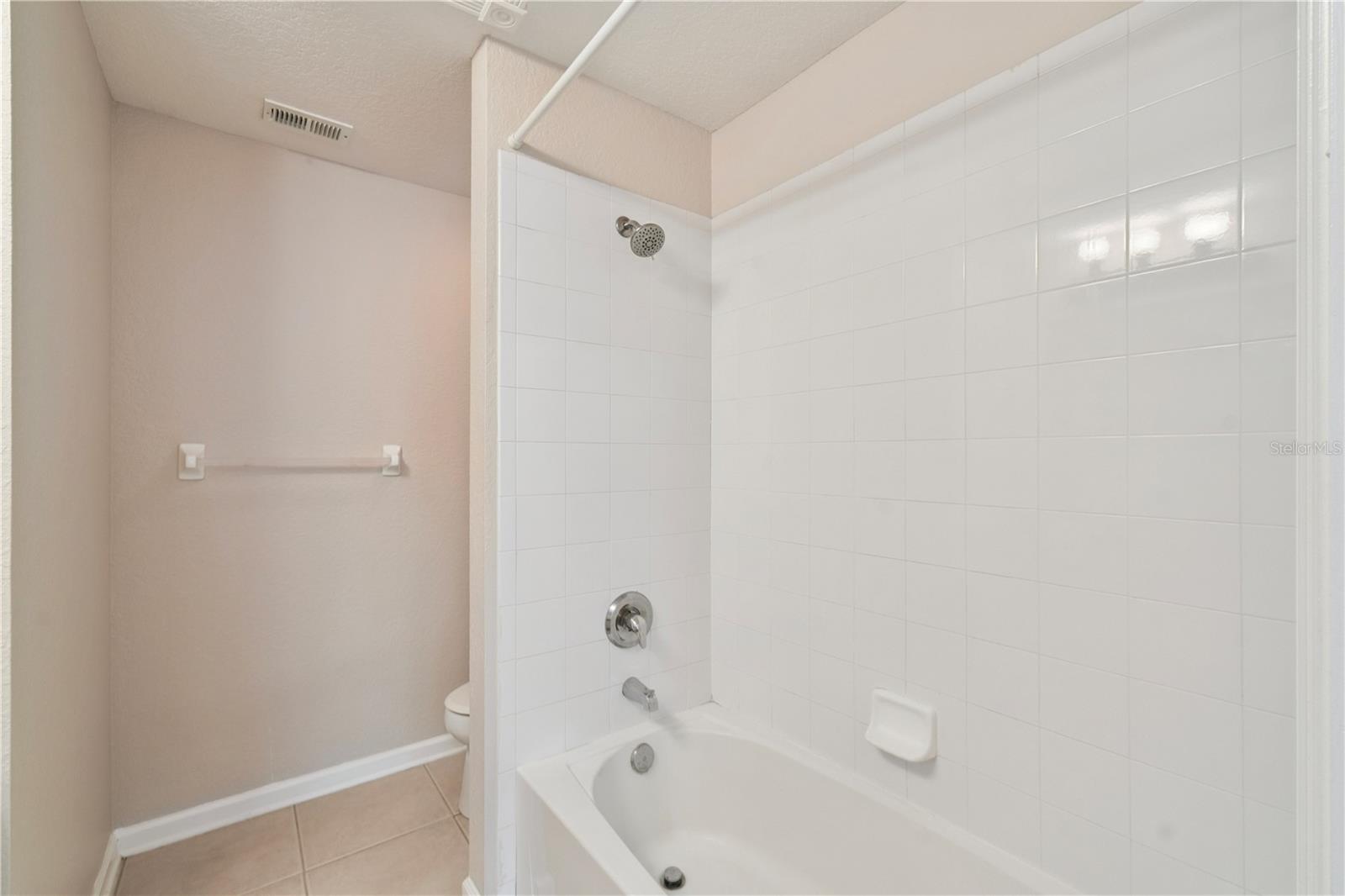 REGENCY OAKS UNIT ONE - Residential