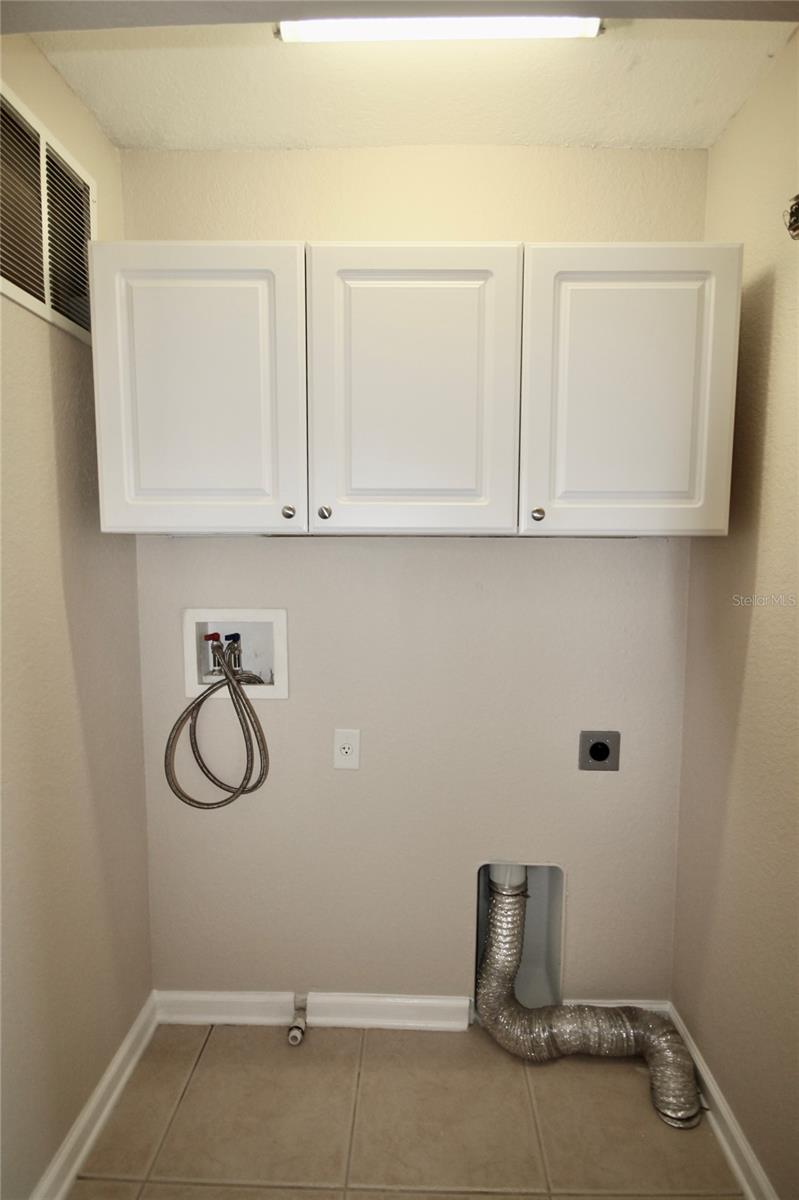 REGENCY OAKS UNIT ONE - Residential