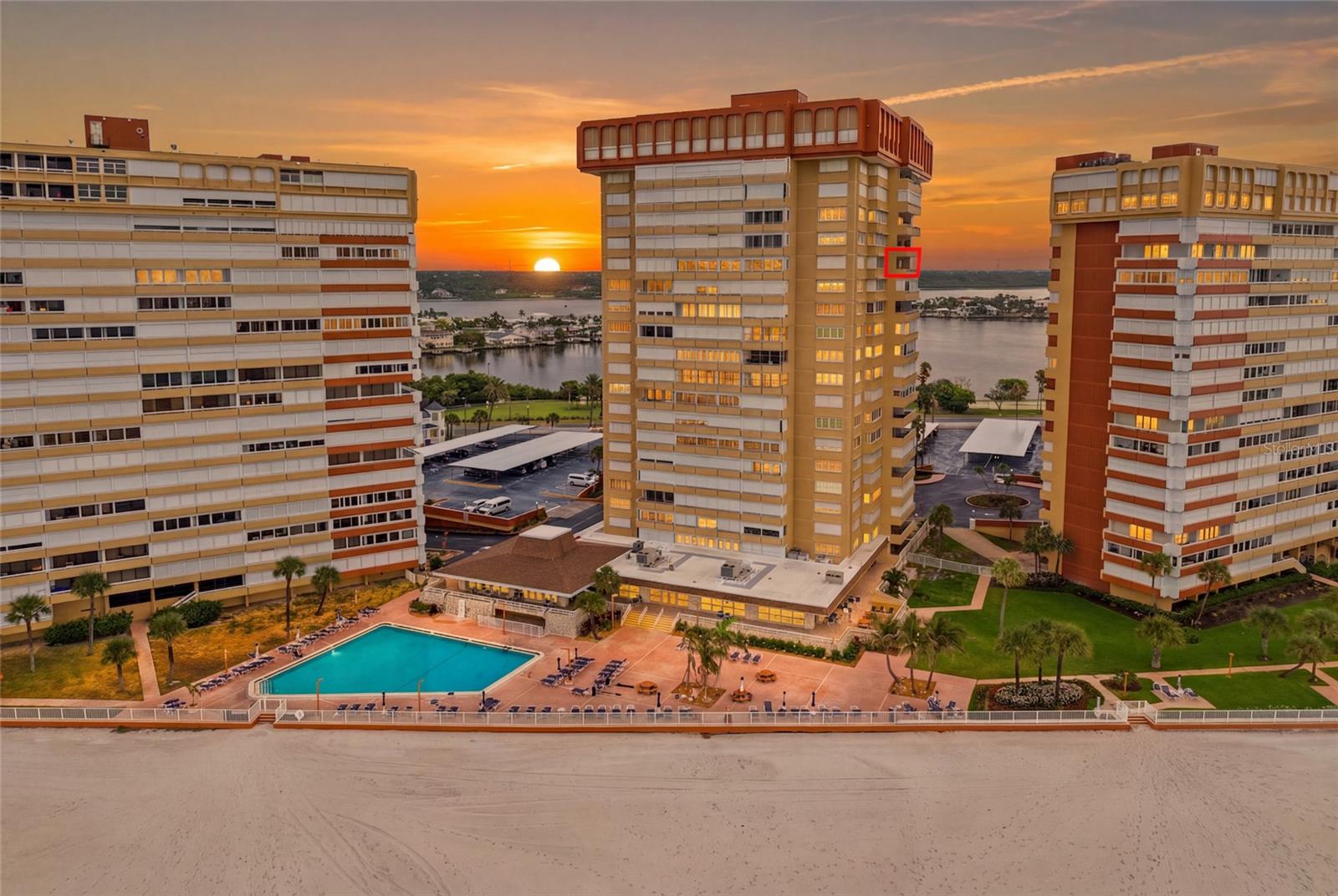 REDINGTON TOWERS BLDG 2 CONDO - Residential