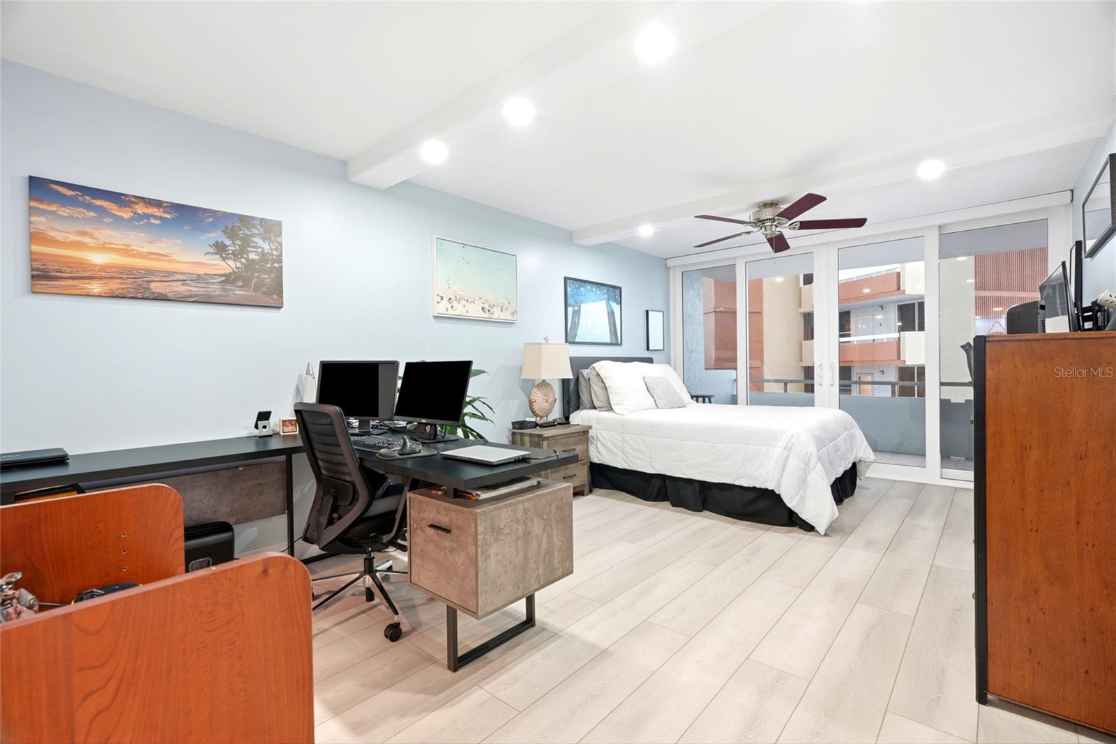 REDINGTON TOWERS BLDG 2 CONDO - Residential