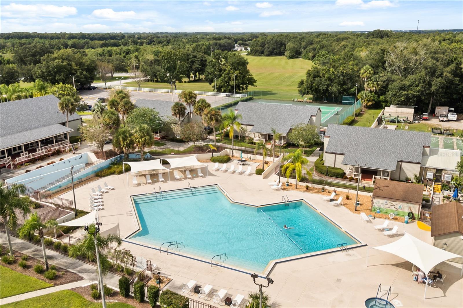 BANBURY VILLAGE CONDO - Residential