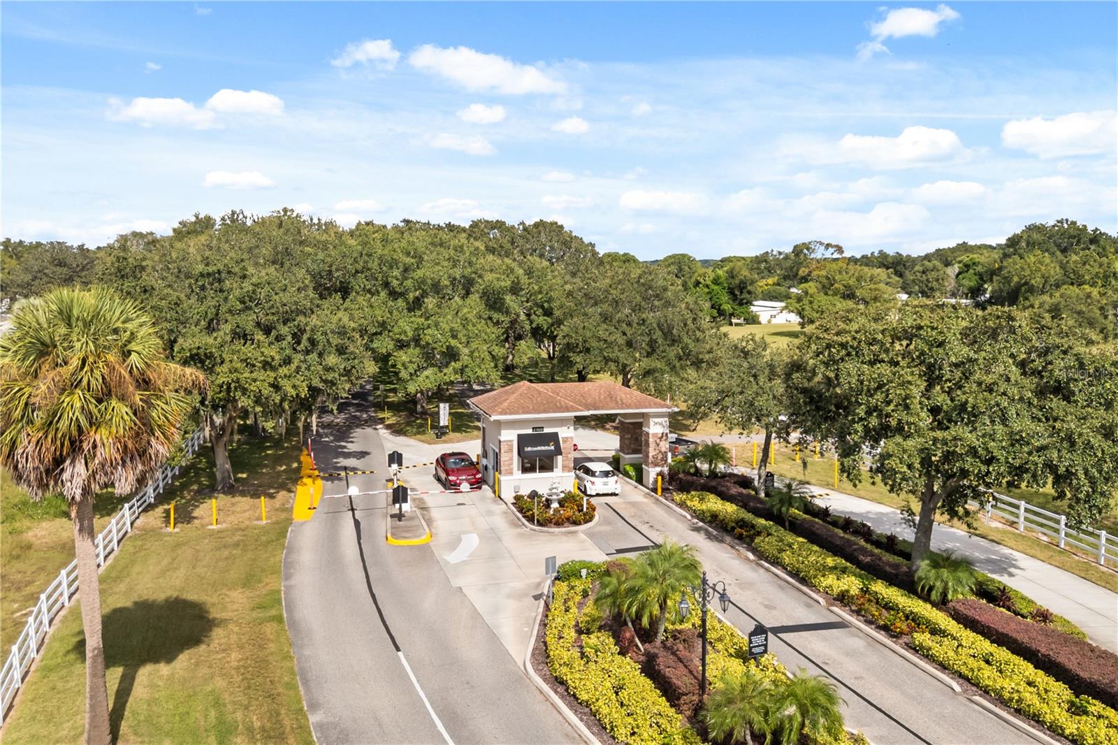 BANBURY VILLAGE CONDO - Residential