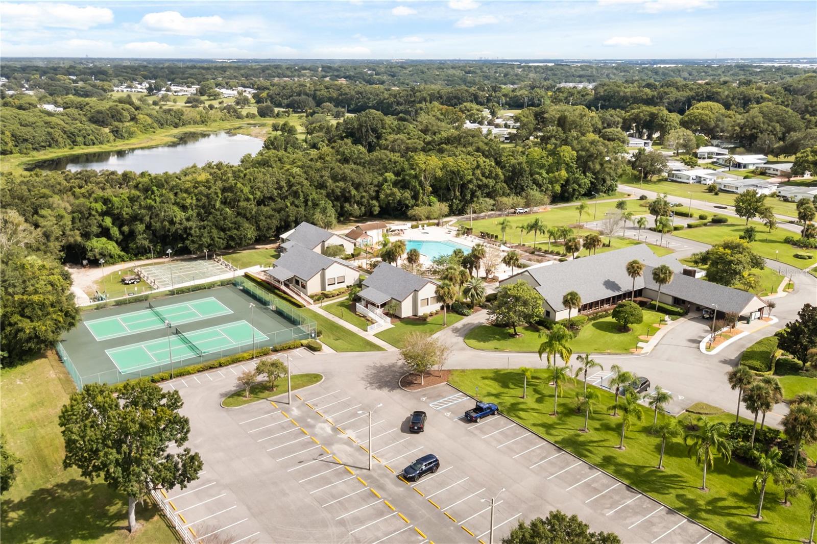 BANBURY VILLAGE CONDO - Residential