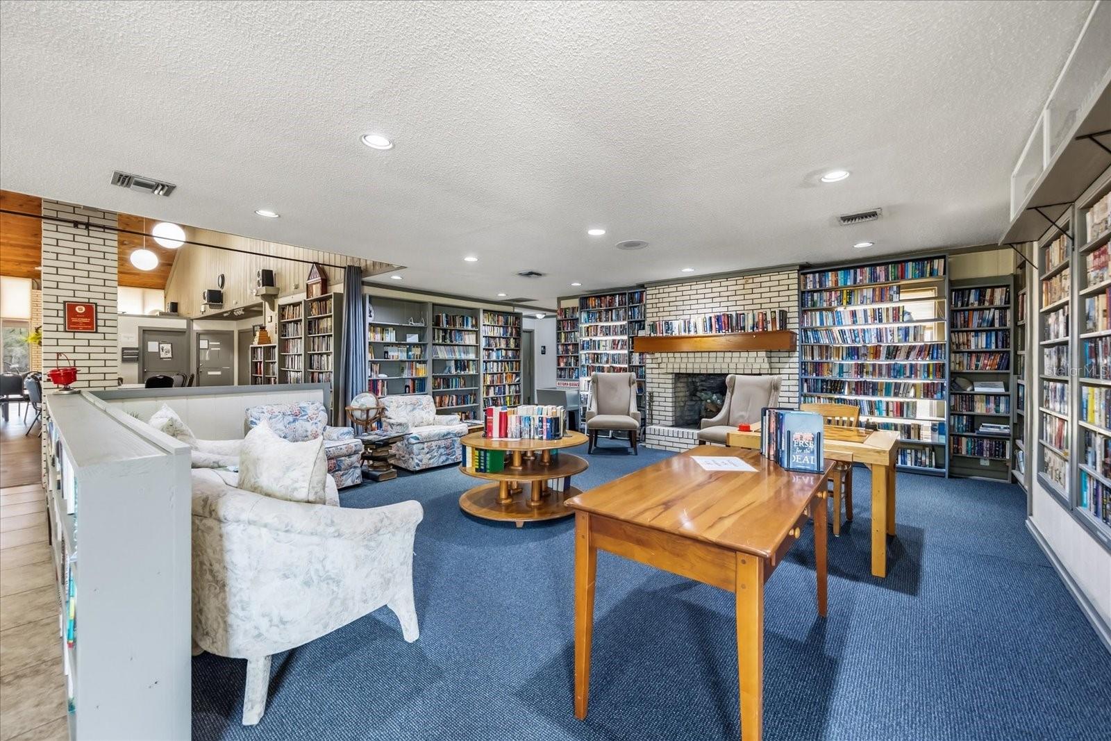BANBURY VILLAGE CONDO - Residential