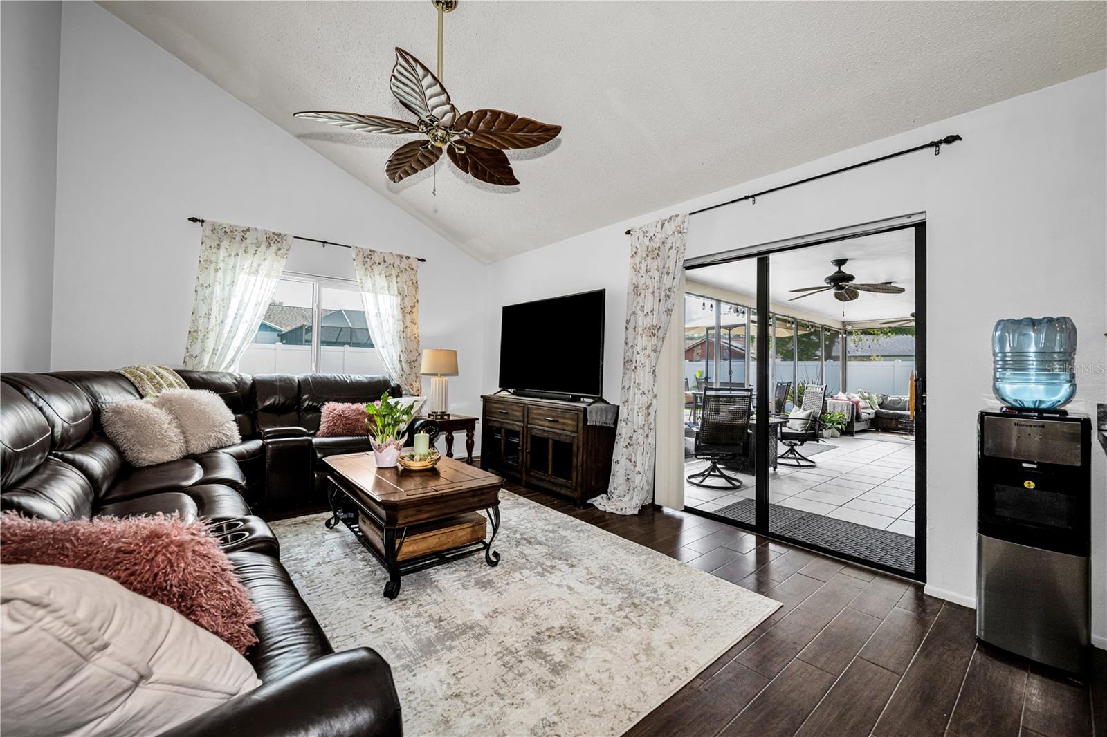 WOODGATE PH 01 - Residential