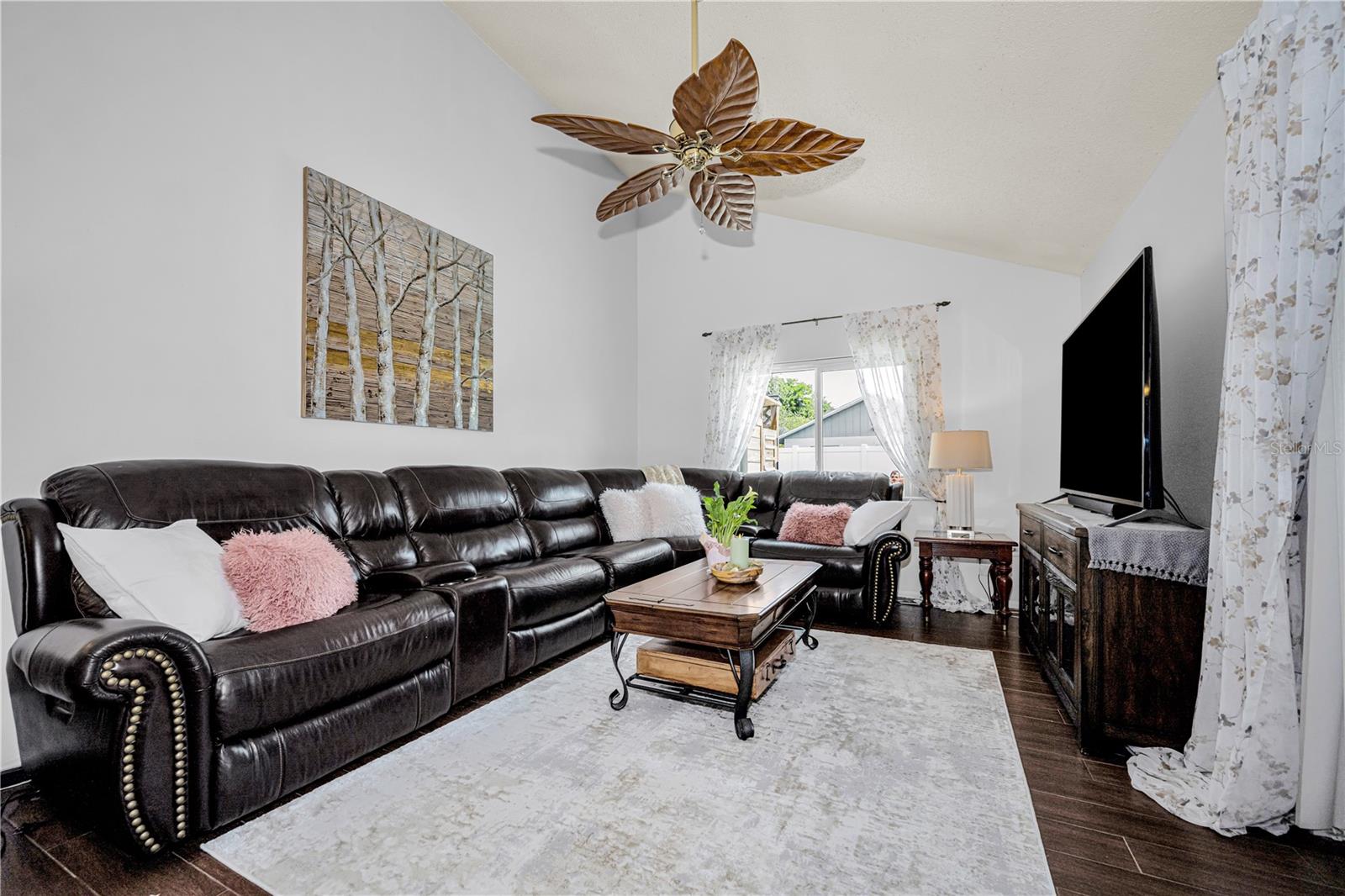 WOODGATE PH 01 - Residential