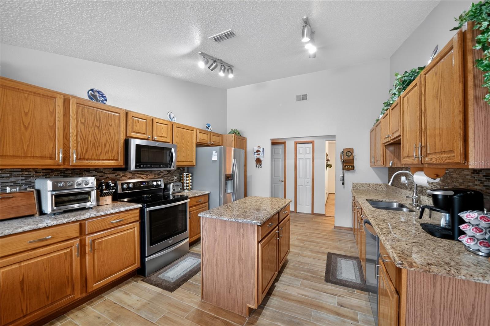 SILVER BEND - Residential