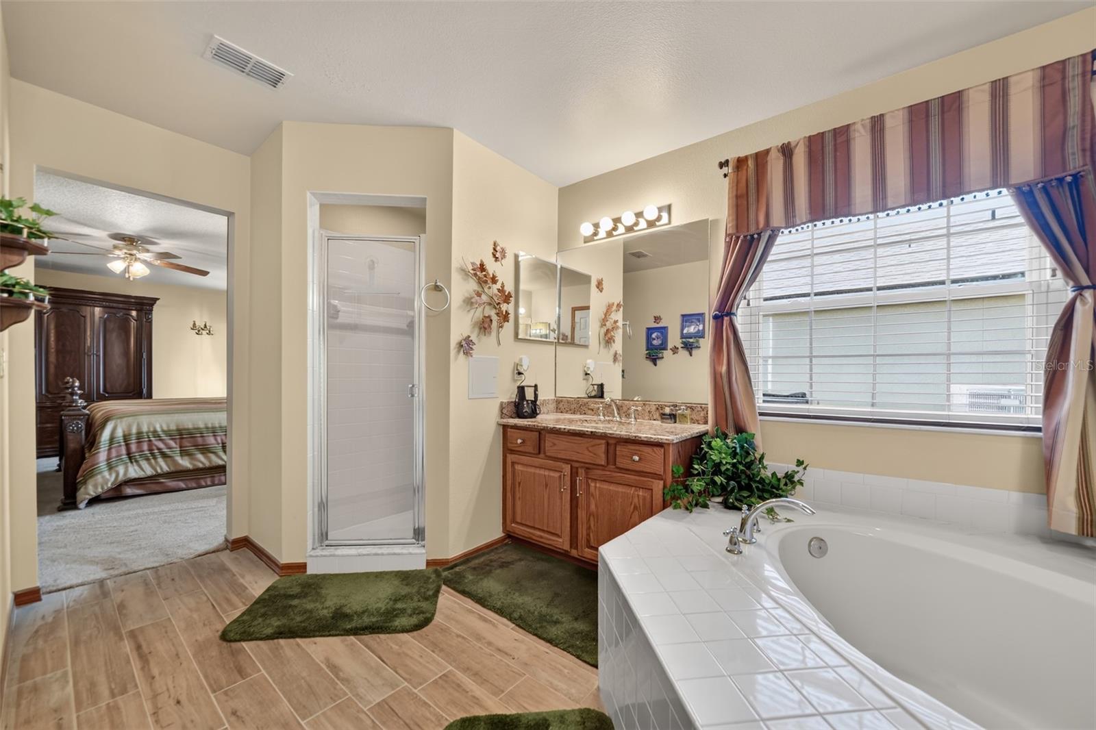 SILVER BEND - Residential