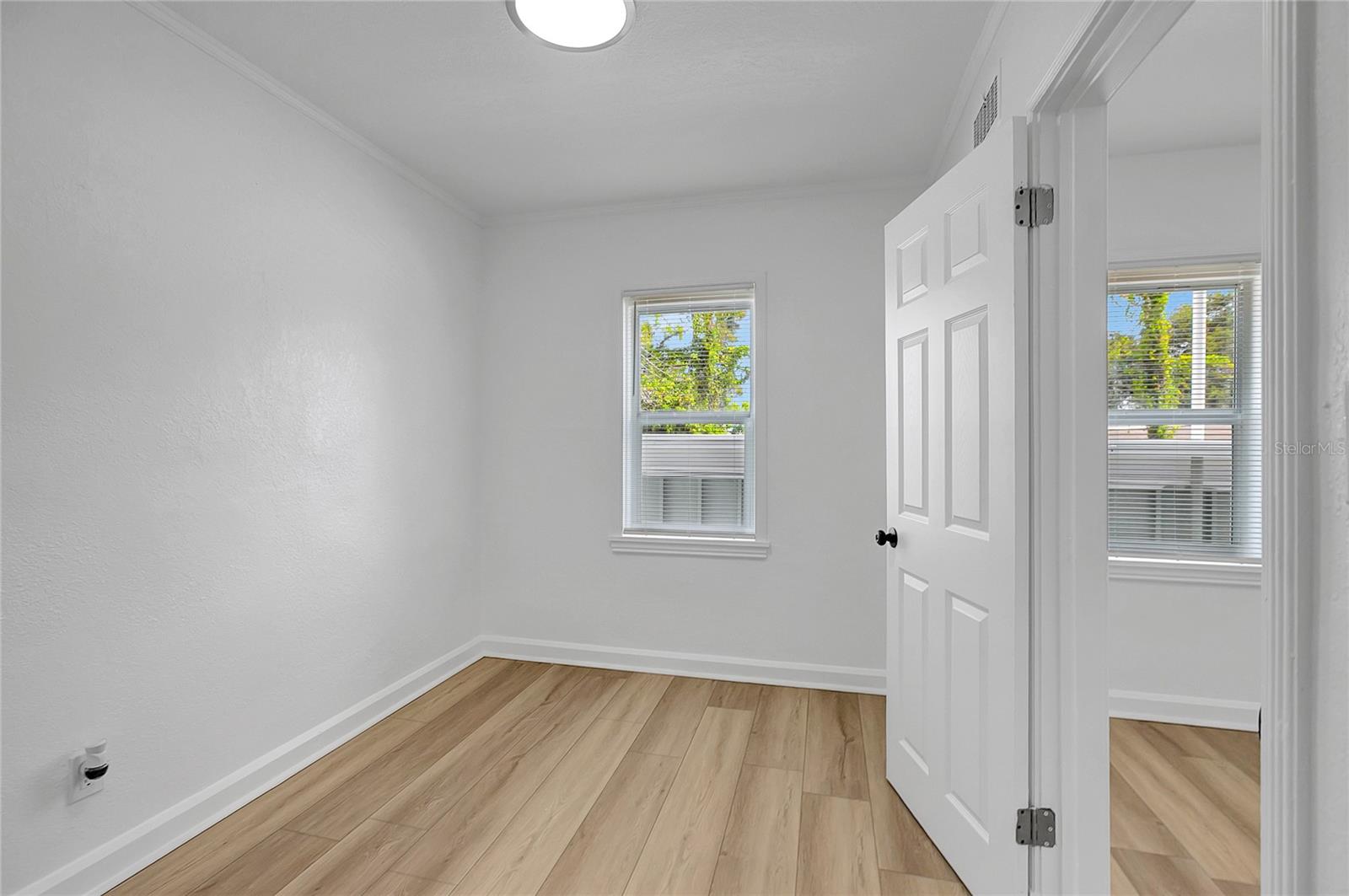 HIGHLAND GROVES - Residential