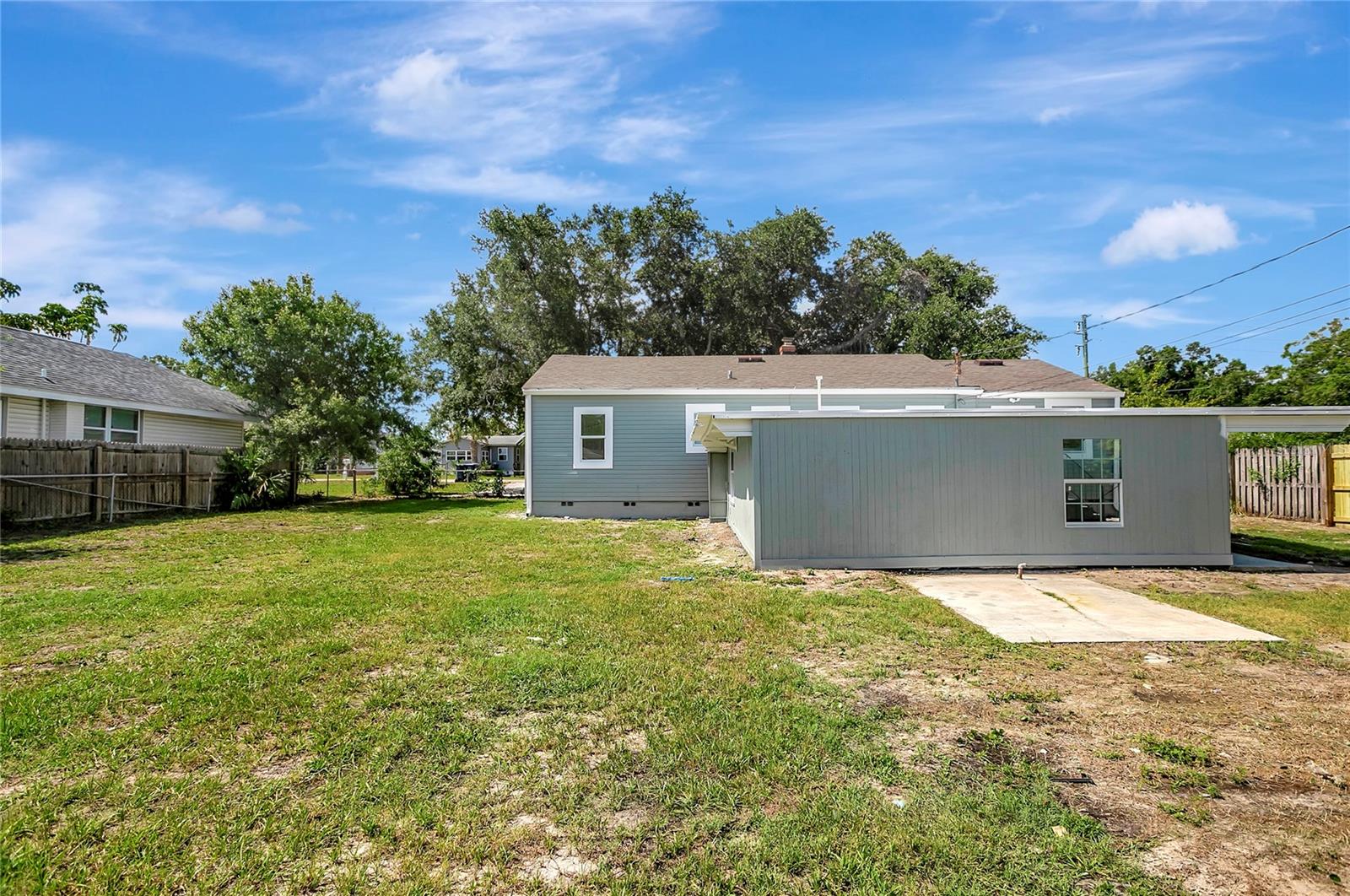 HIGHLAND GROVES - Residential