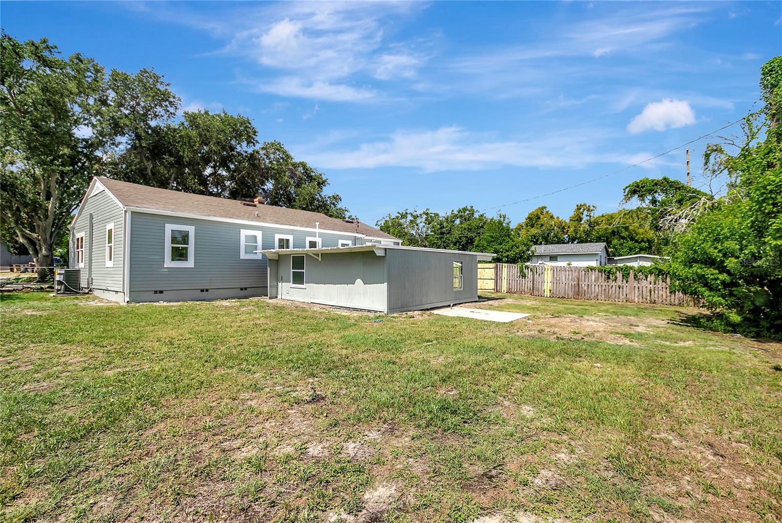 HIGHLAND GROVES - Residential