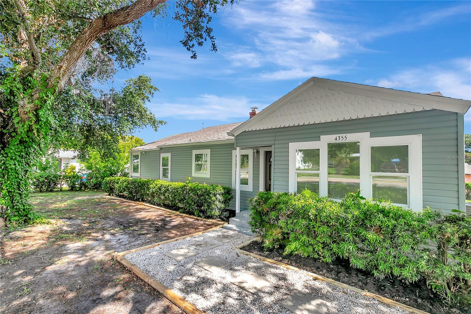 HIGHLAND GROVES - Residential