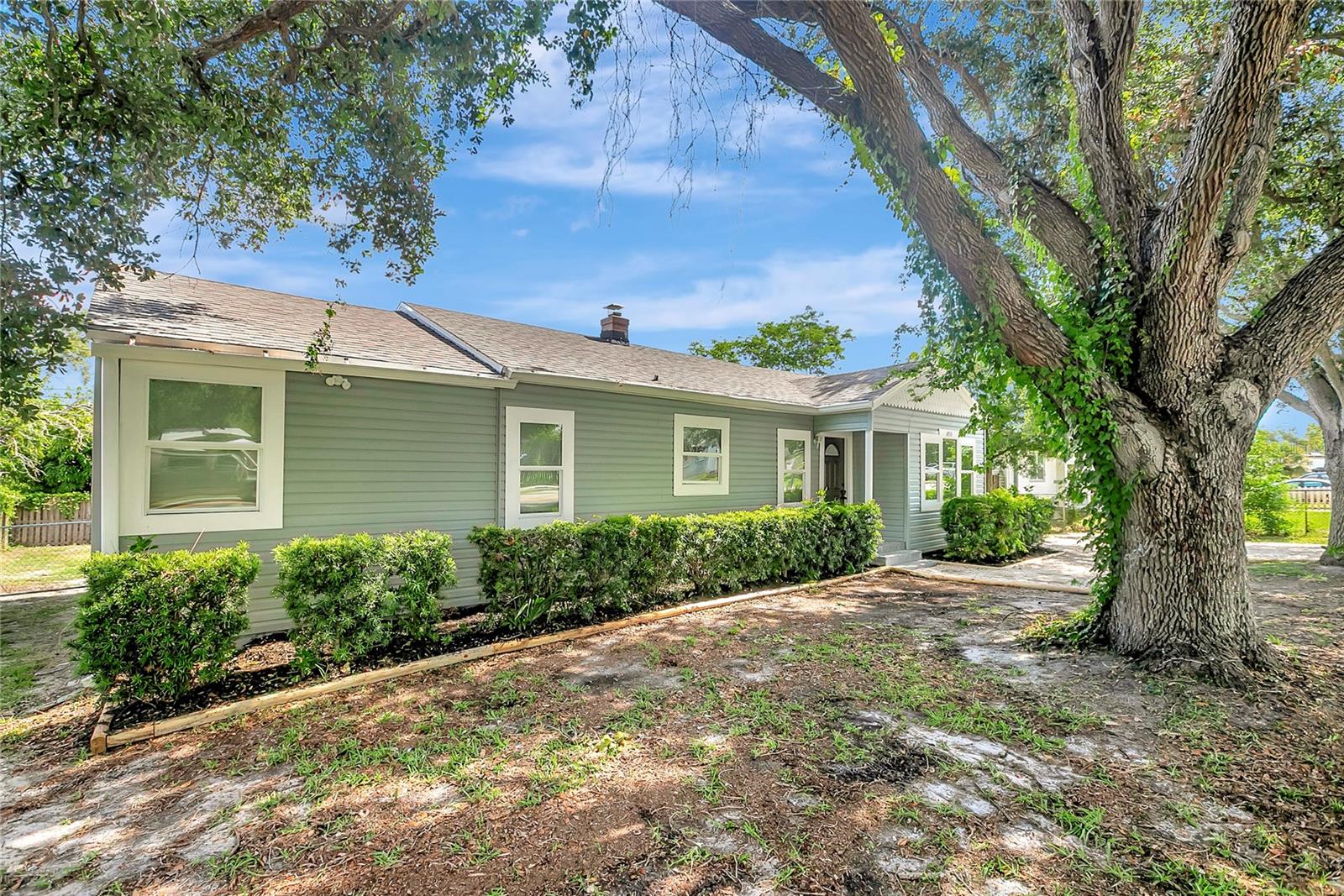 HIGHLAND GROVES - Residential