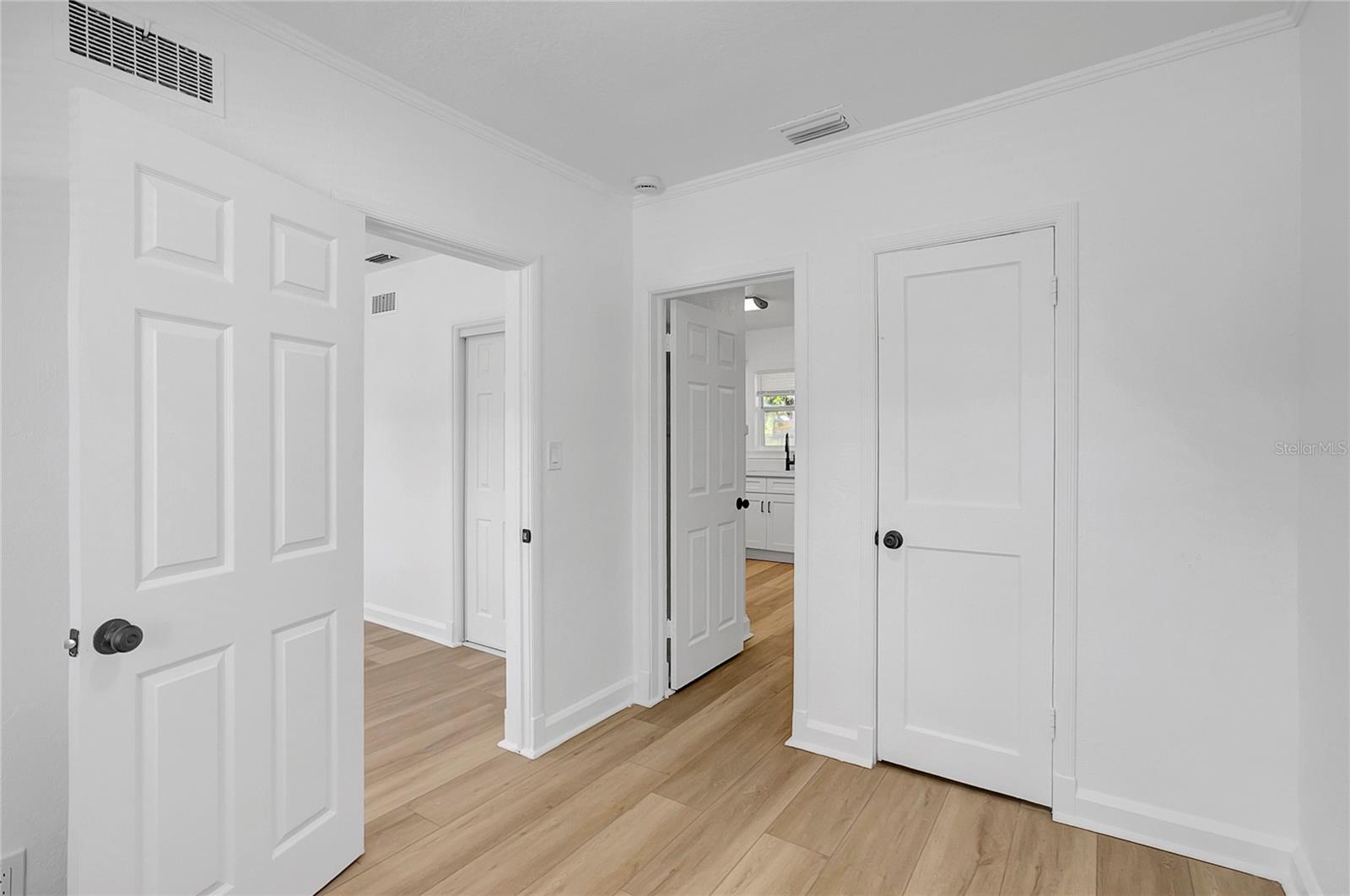 HIGHLAND GROVES - Residential