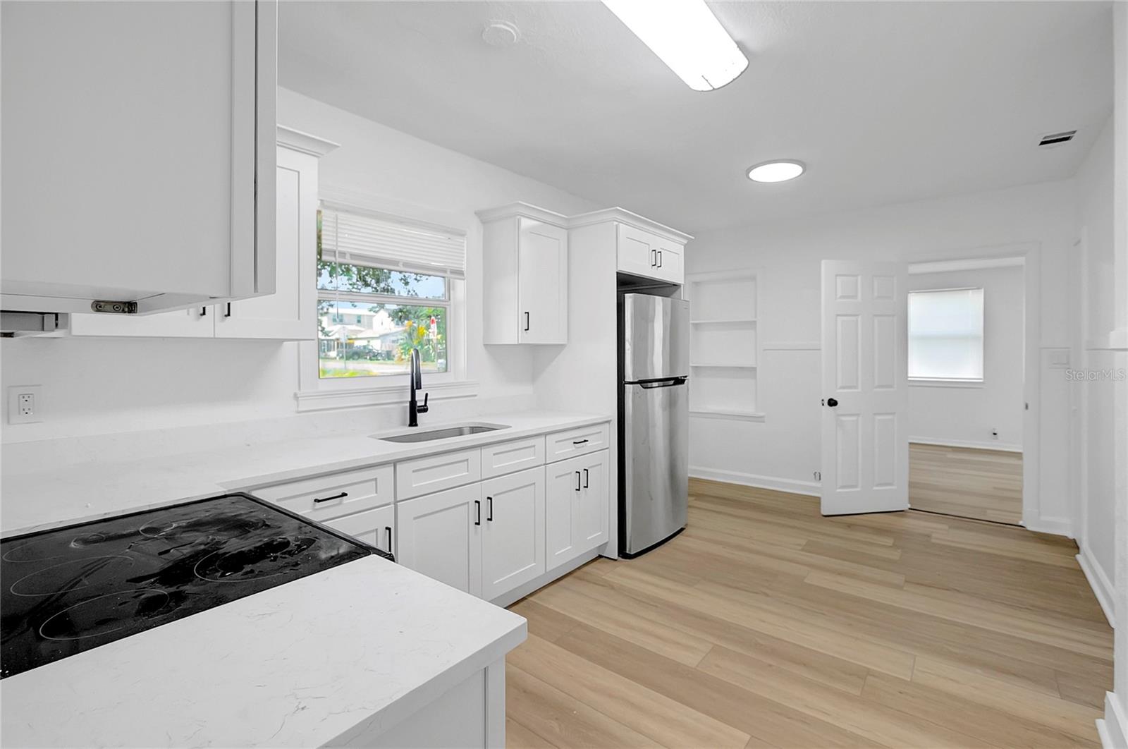 HIGHLAND GROVES - Residential