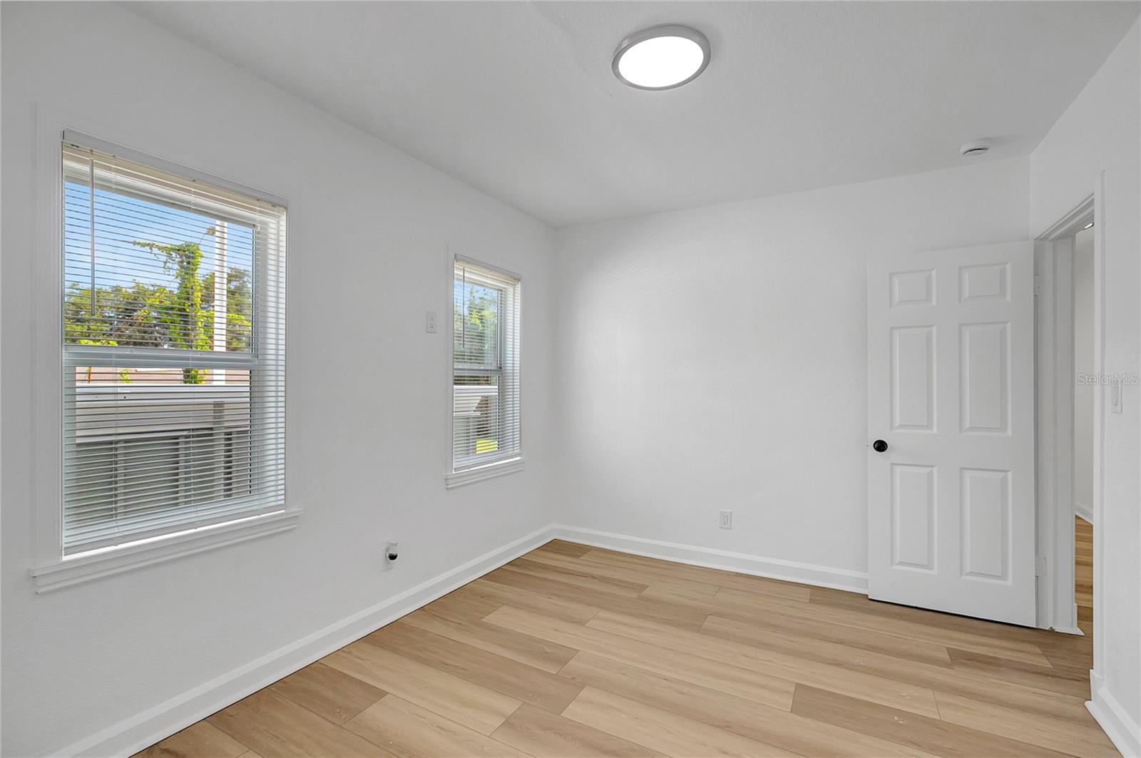 HIGHLAND GROVES - Residential